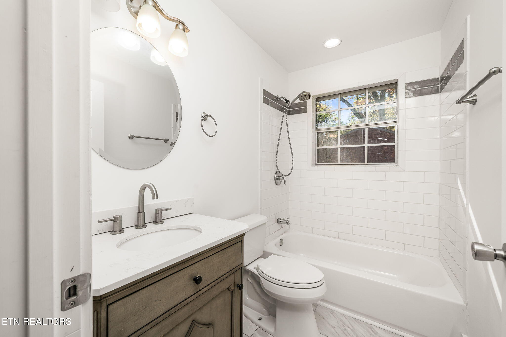 287 Watson Avenue Spring City TN 37381