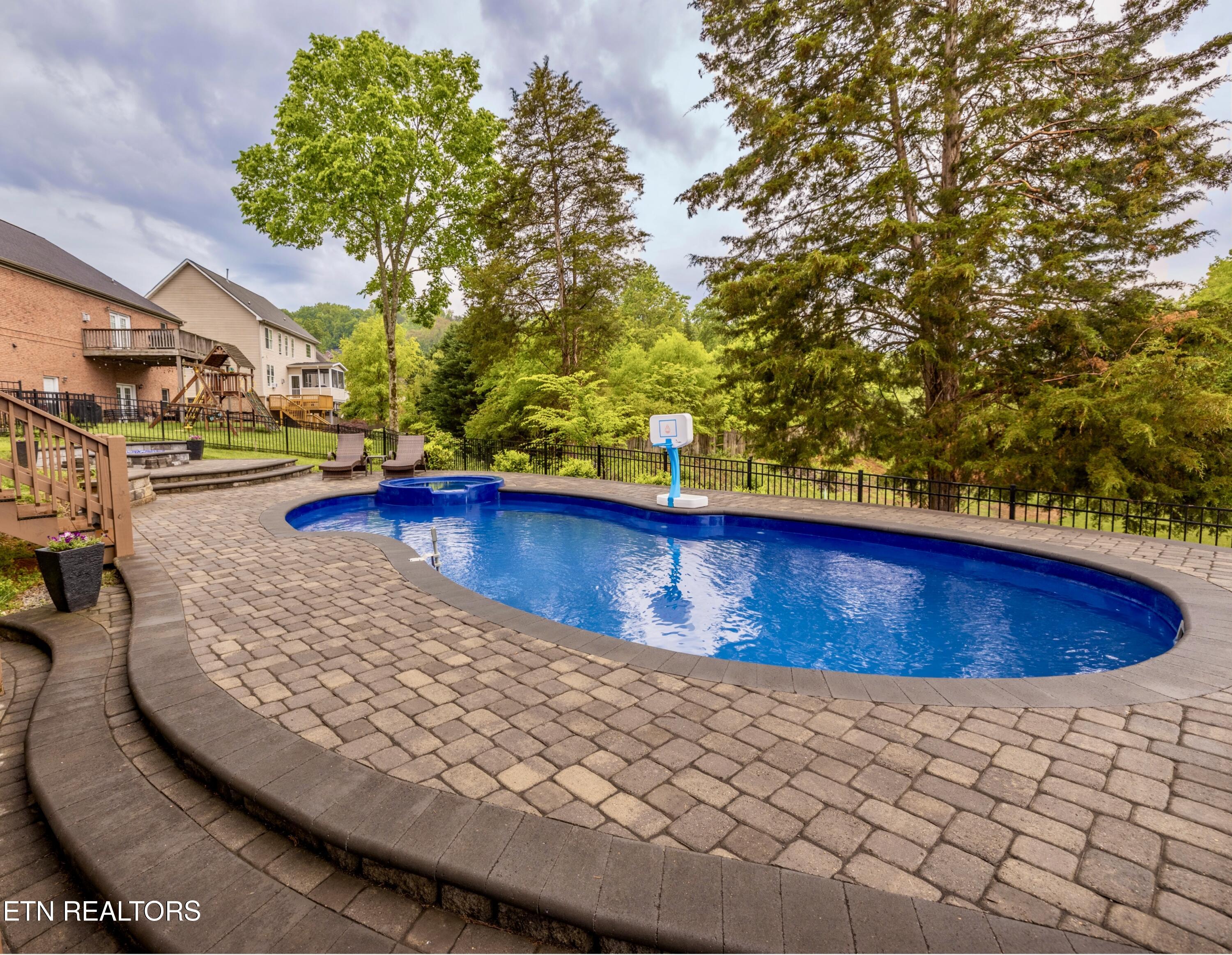 2021 Cascade Falls Lane Knoxville TN 37931