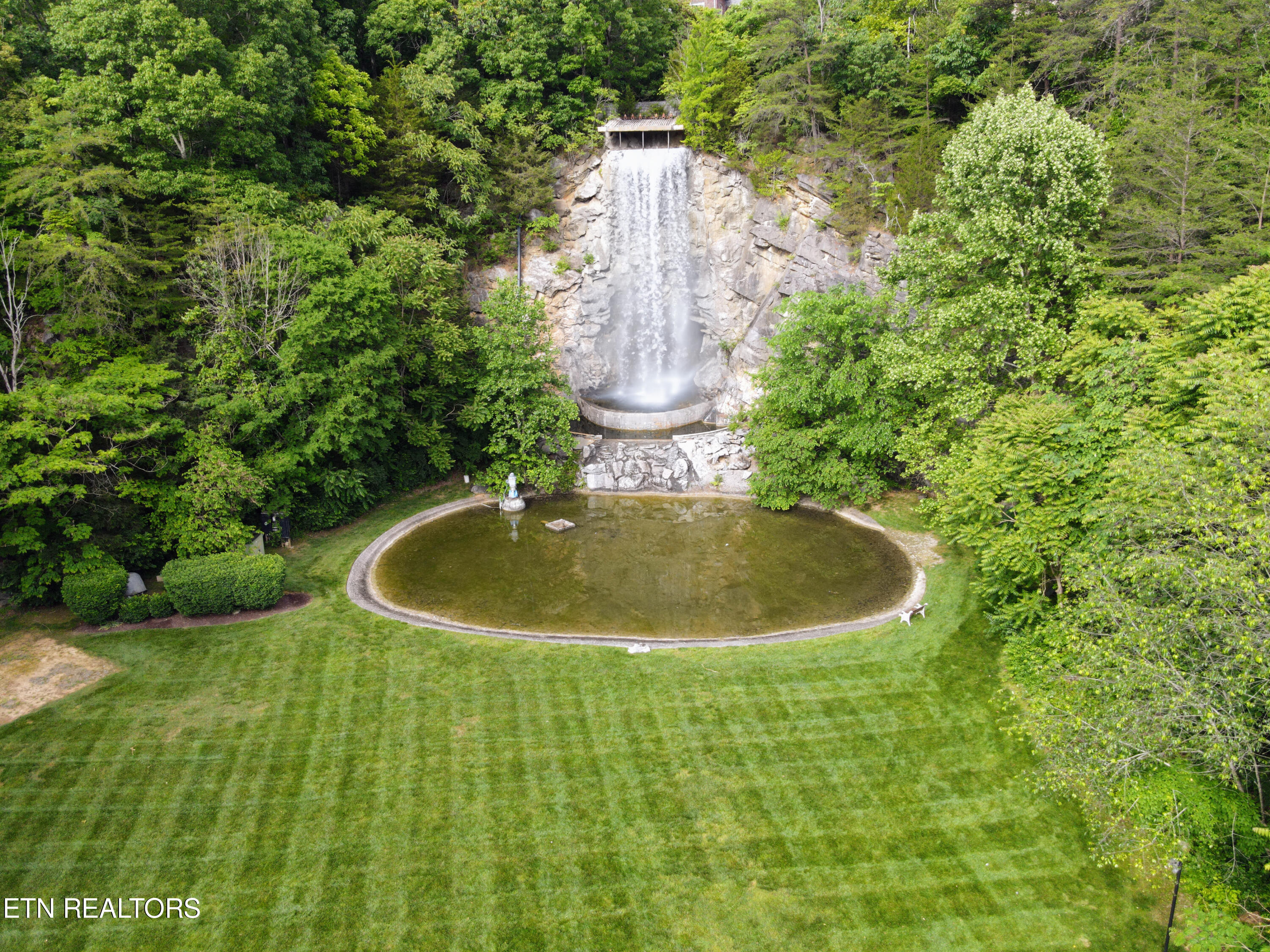 2021 Cascade Falls Lane Knoxville TN 37931