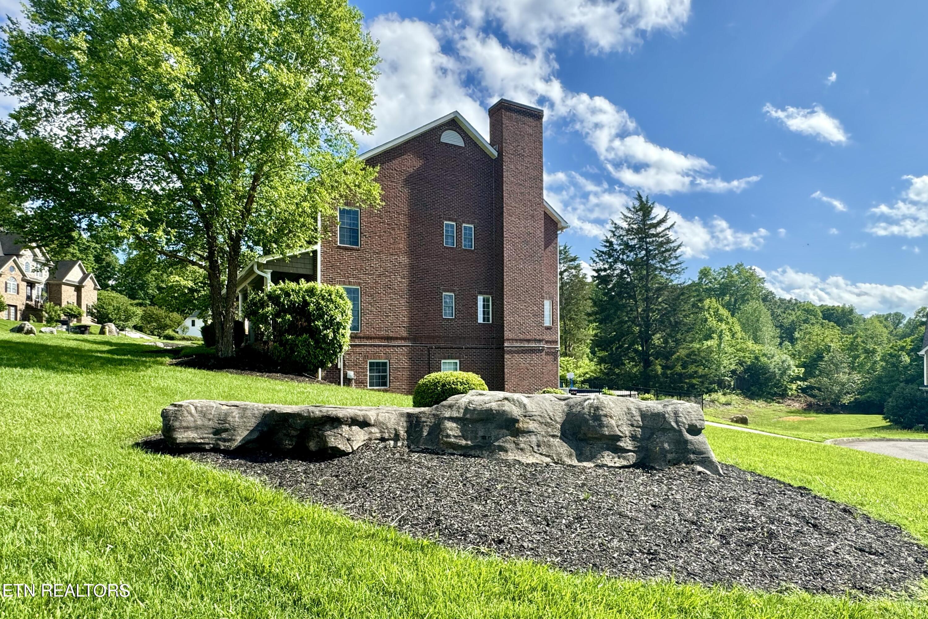 2021 Cascade Falls Lane Knoxville TN 37931