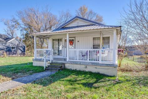 208 & 212 N Chamberlain Avenue Rockwood TN 37854