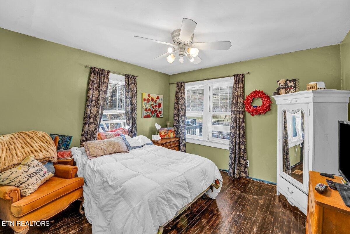 208 & 212 N Chamberlain Avenue Rockwood TN 37854