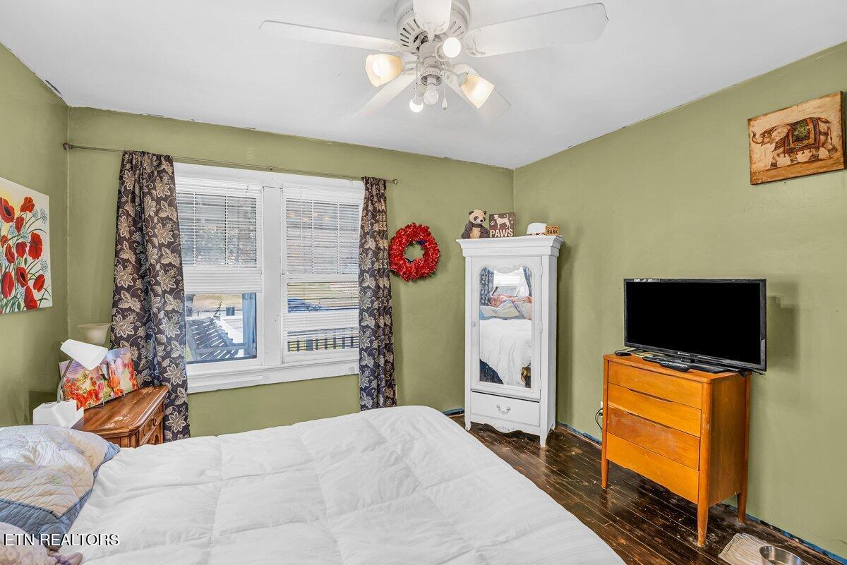 208 & 212 N Chamberlain Avenue Rockwood TN 37854