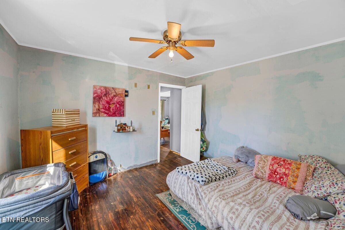 208 & 212 N Chamberlain Avenue Rockwood TN 37854