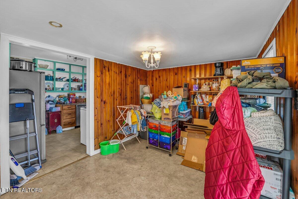 208 & 212 N Chamberlain Avenue Rockwood TN 37854