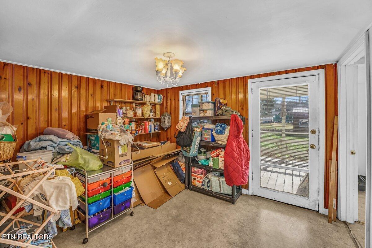 208 & 212 N Chamberlain Avenue Rockwood TN 37854