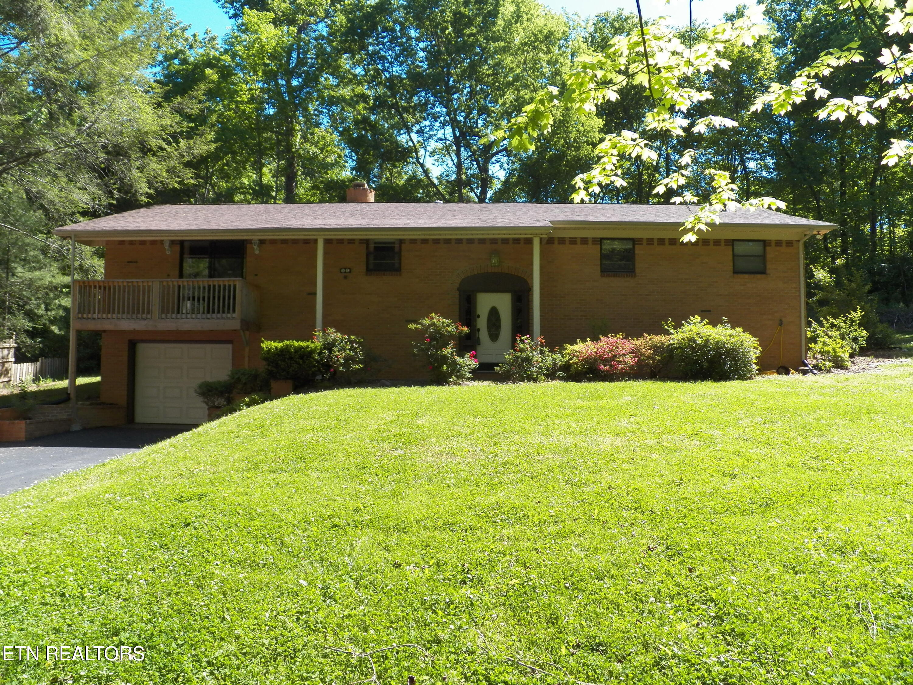 1634 Snodderly Road Lenoir City TN 37771
