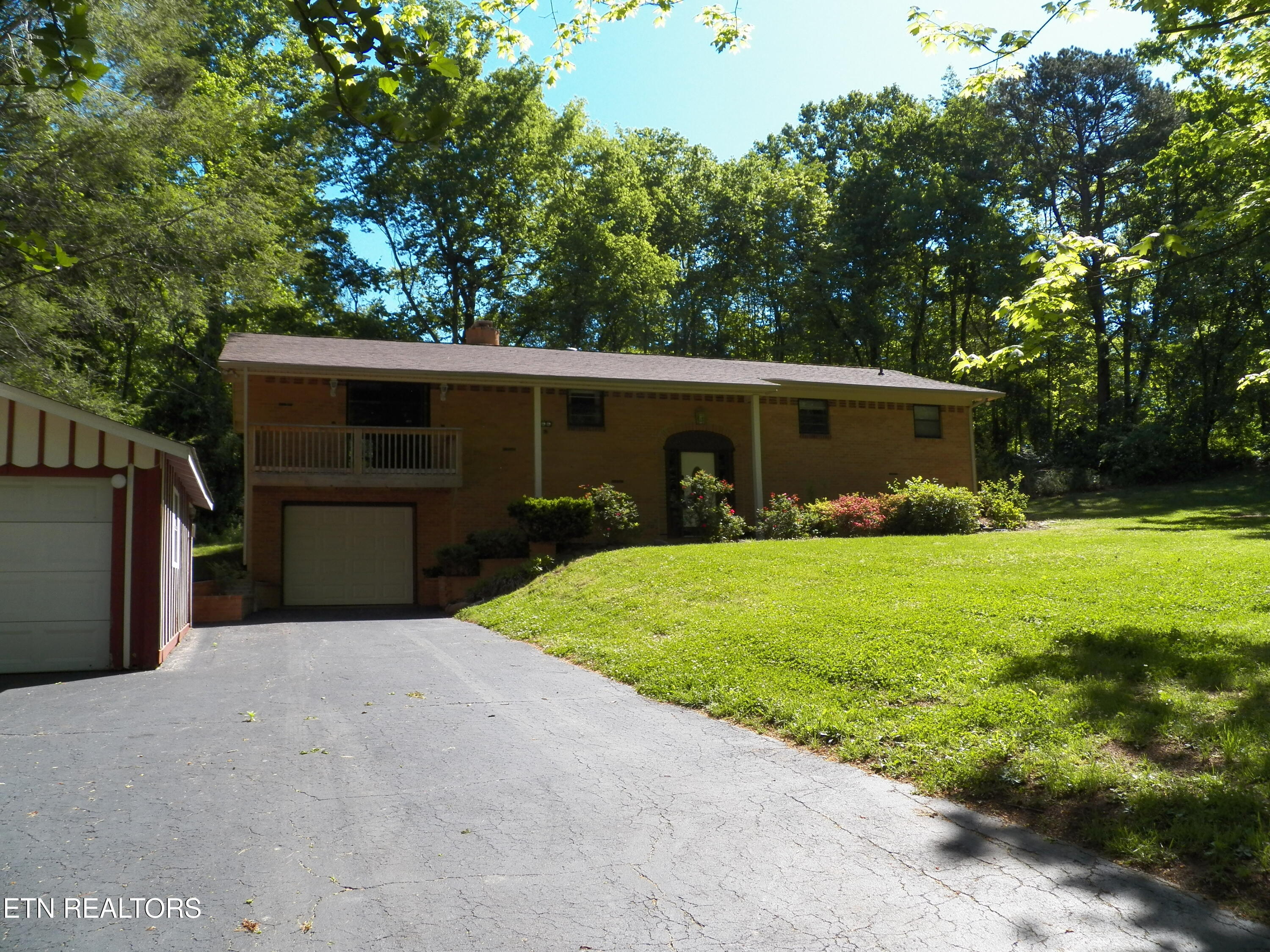 1634 Snodderly Road Lenoir City TN 37771