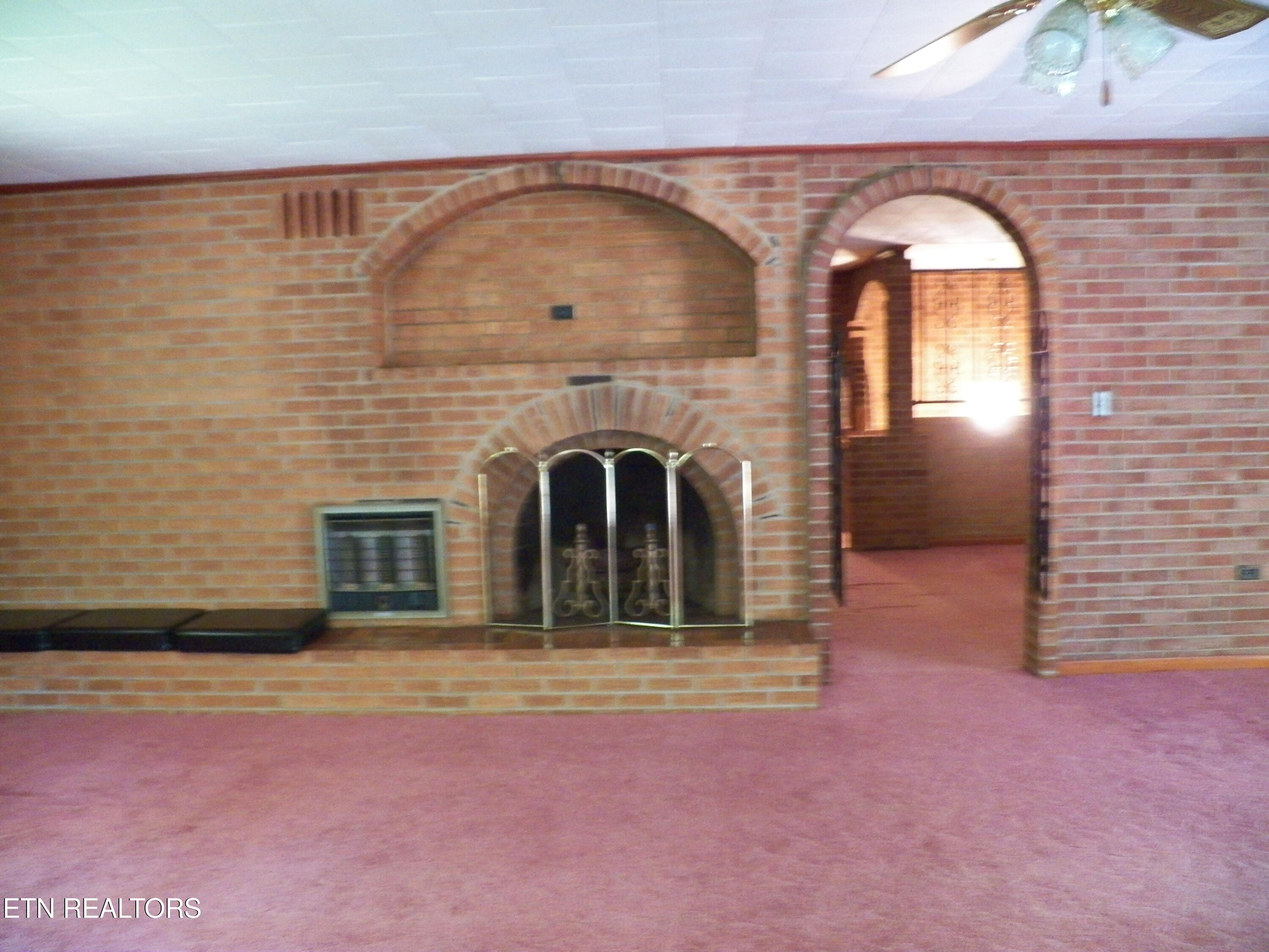 1634 Snodderly Road Lenoir City TN 37771