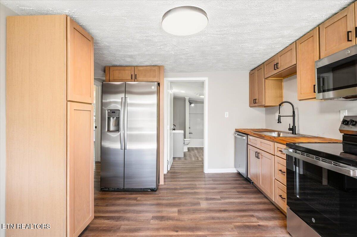404 Sharp Lane Knoxville TN 37912