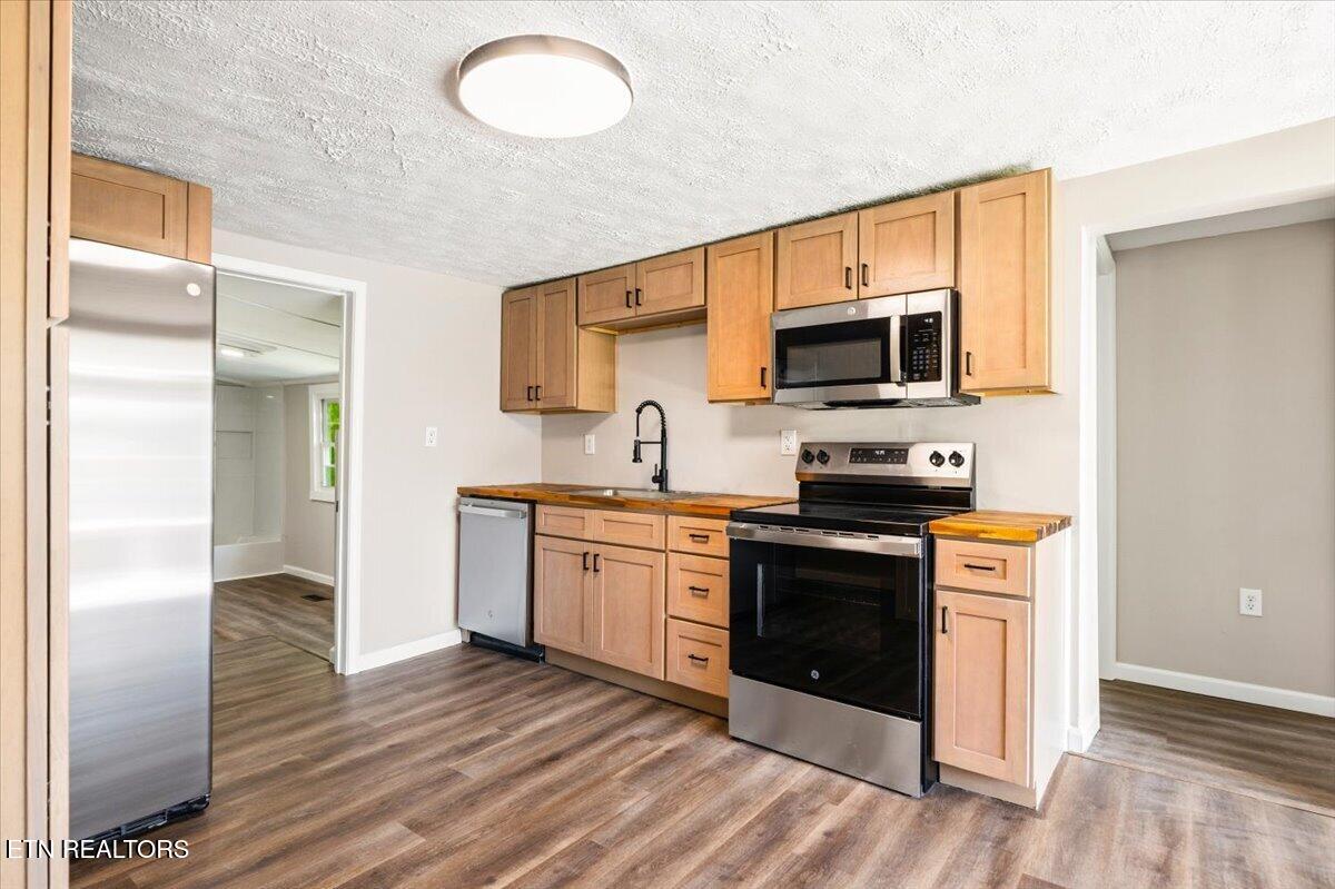 404 Sharp Lane Knoxville TN 37912