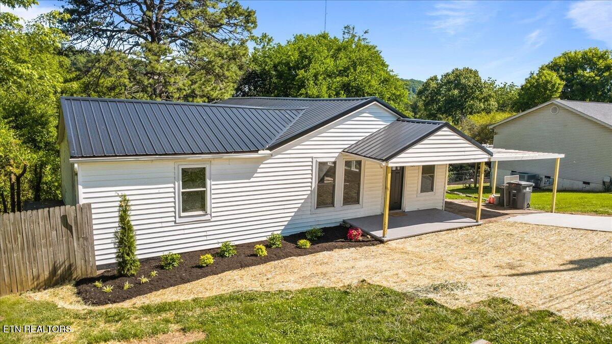 404 Sharp Lane Knoxville TN 37912