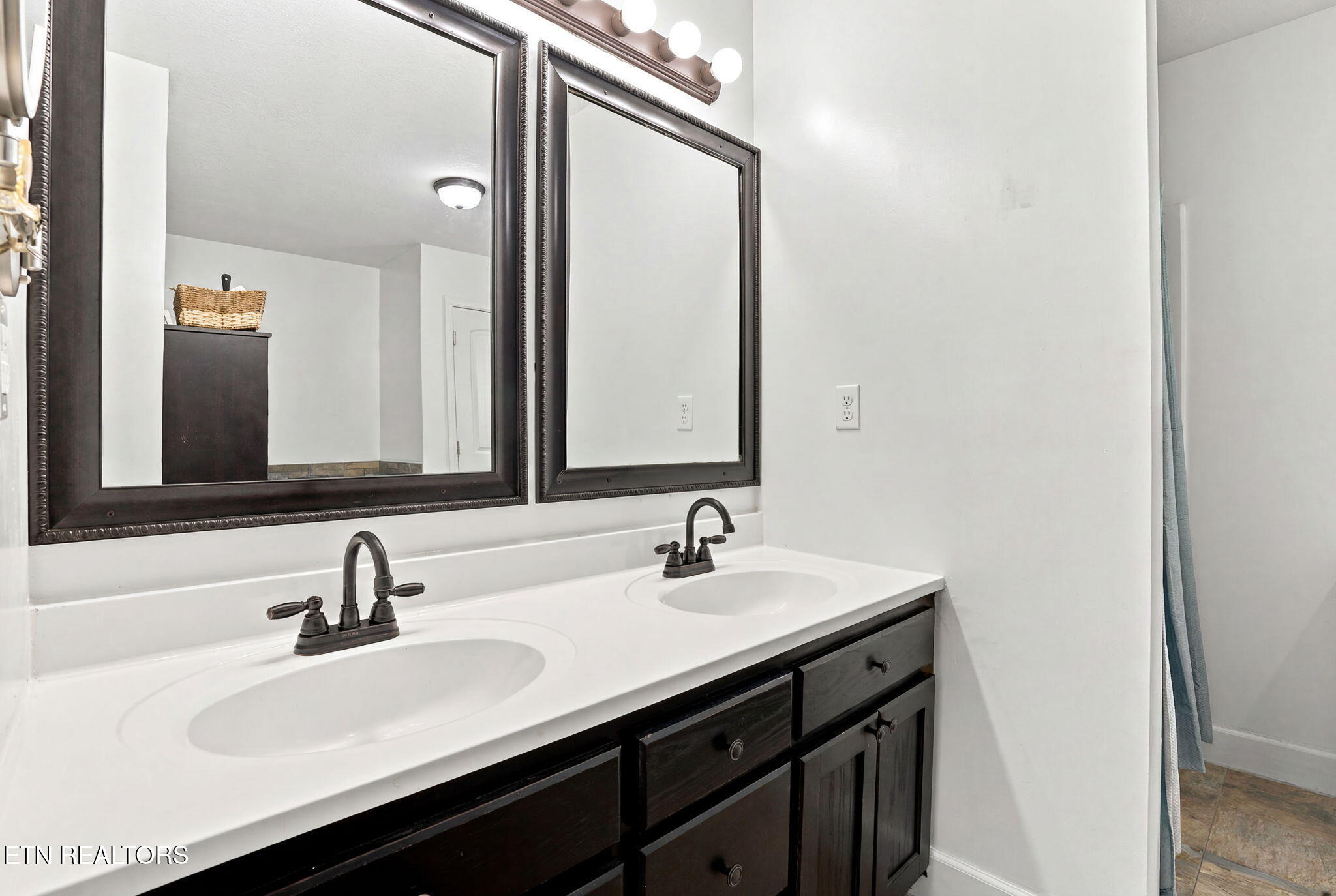 555 New Clear Branch Road Rocky Top TN 37769