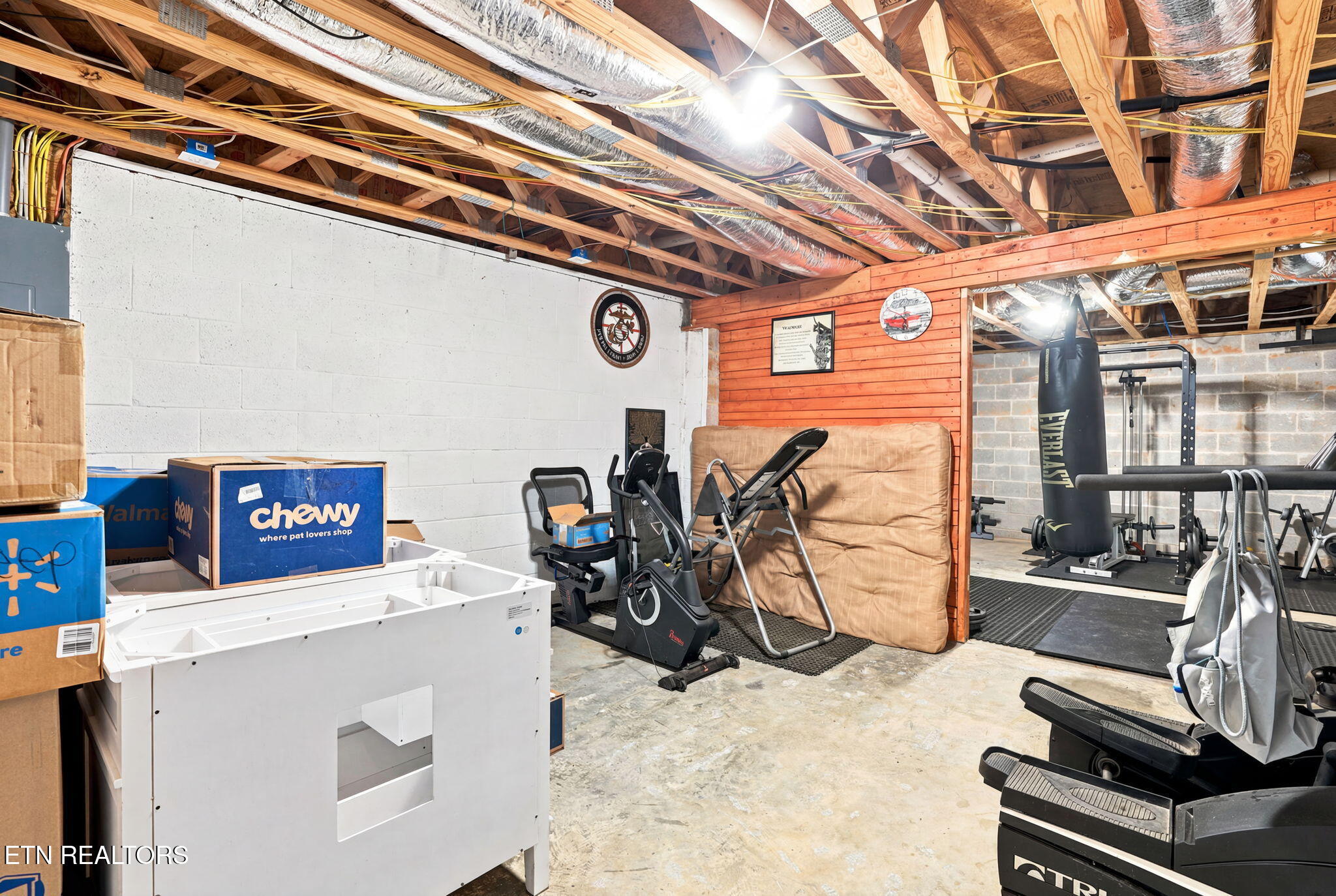555 New Clear Branch Road Rocky Top TN 37769