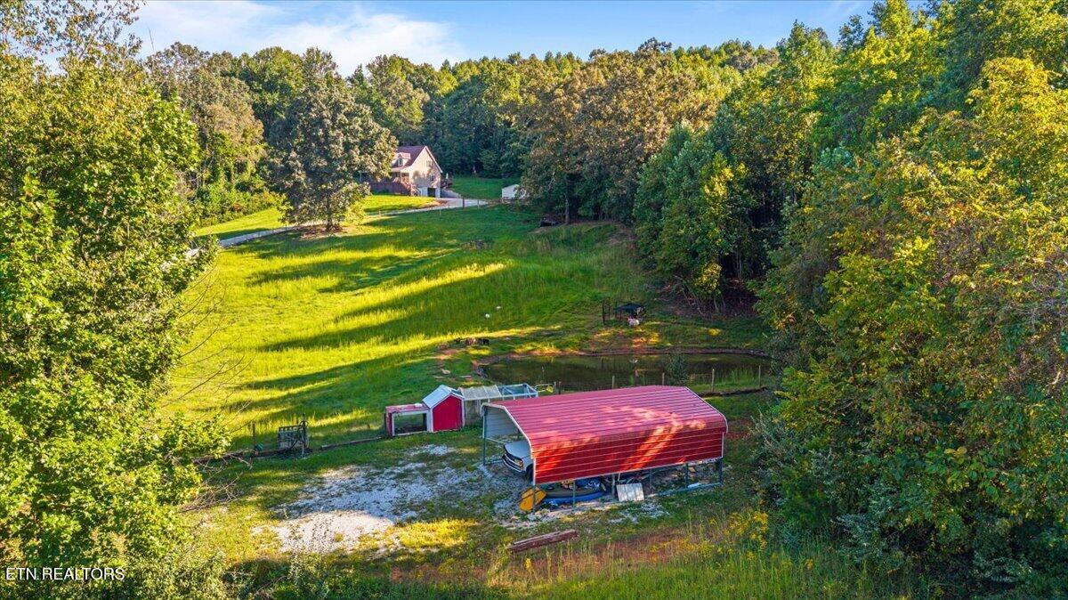 555 New Clear Branch Road Rocky Top TN 37769