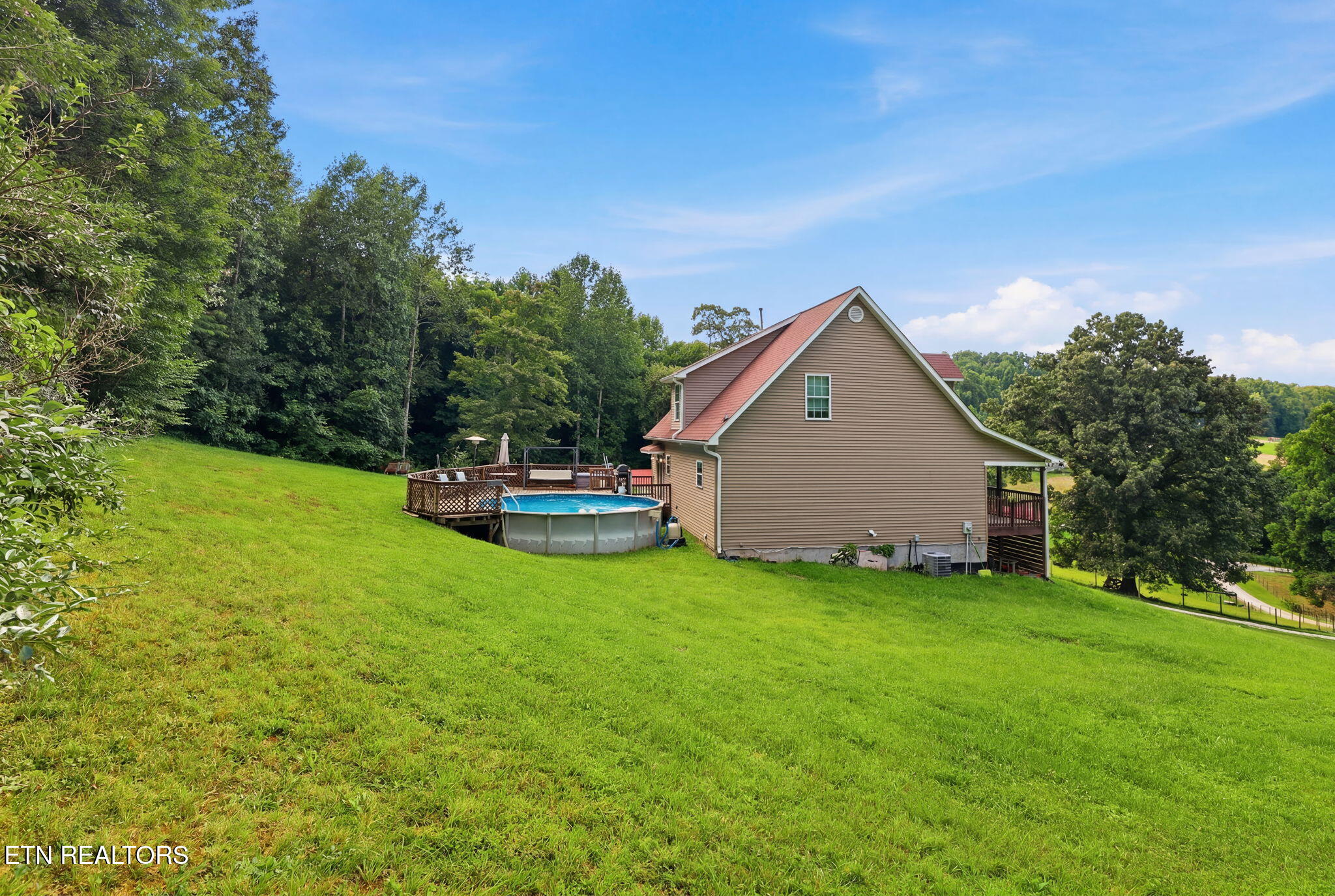 555 New Clear Branch Road Rocky Top TN 37769