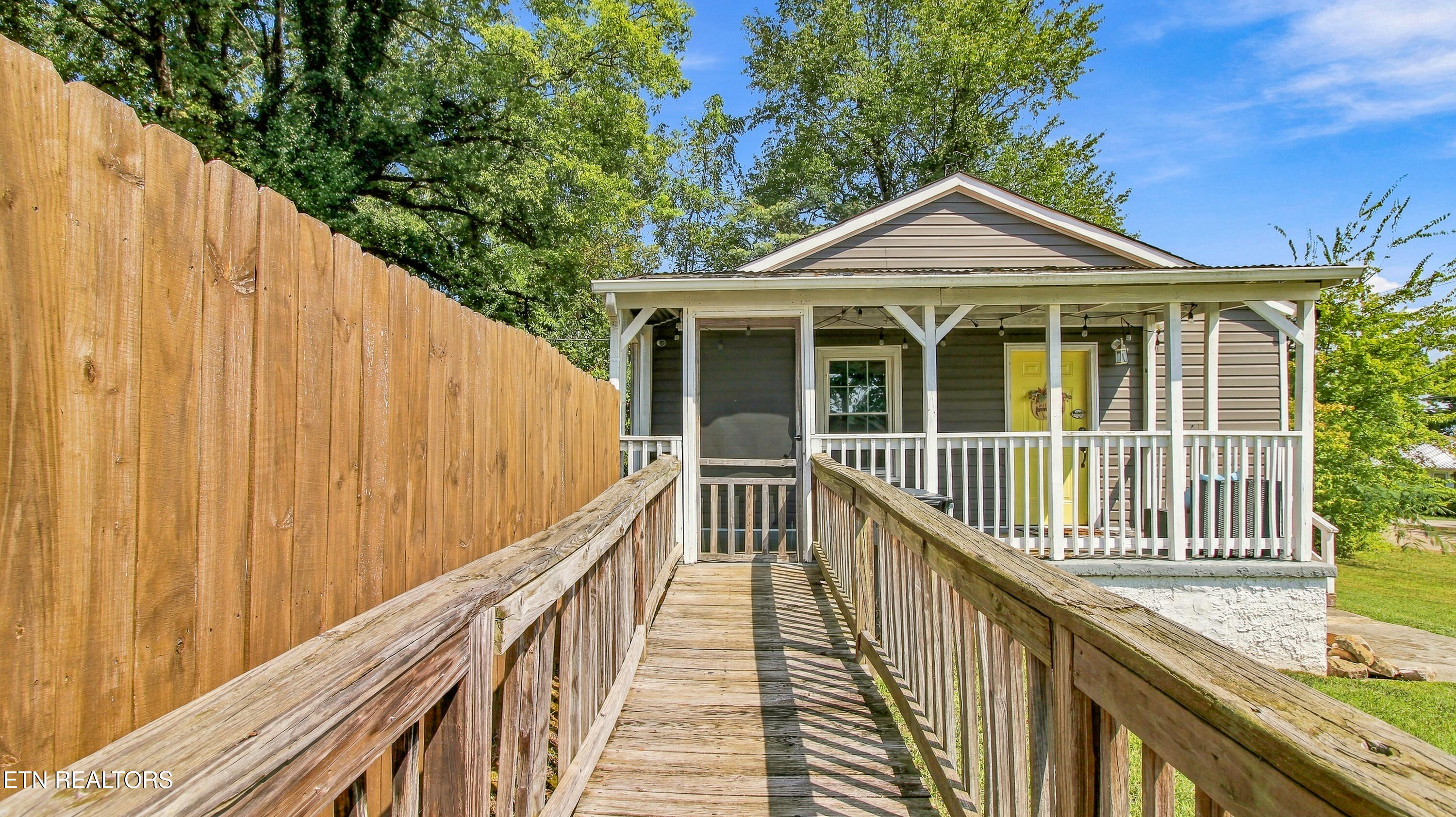 2639 Cecil Avenue Knoxville TN 37917