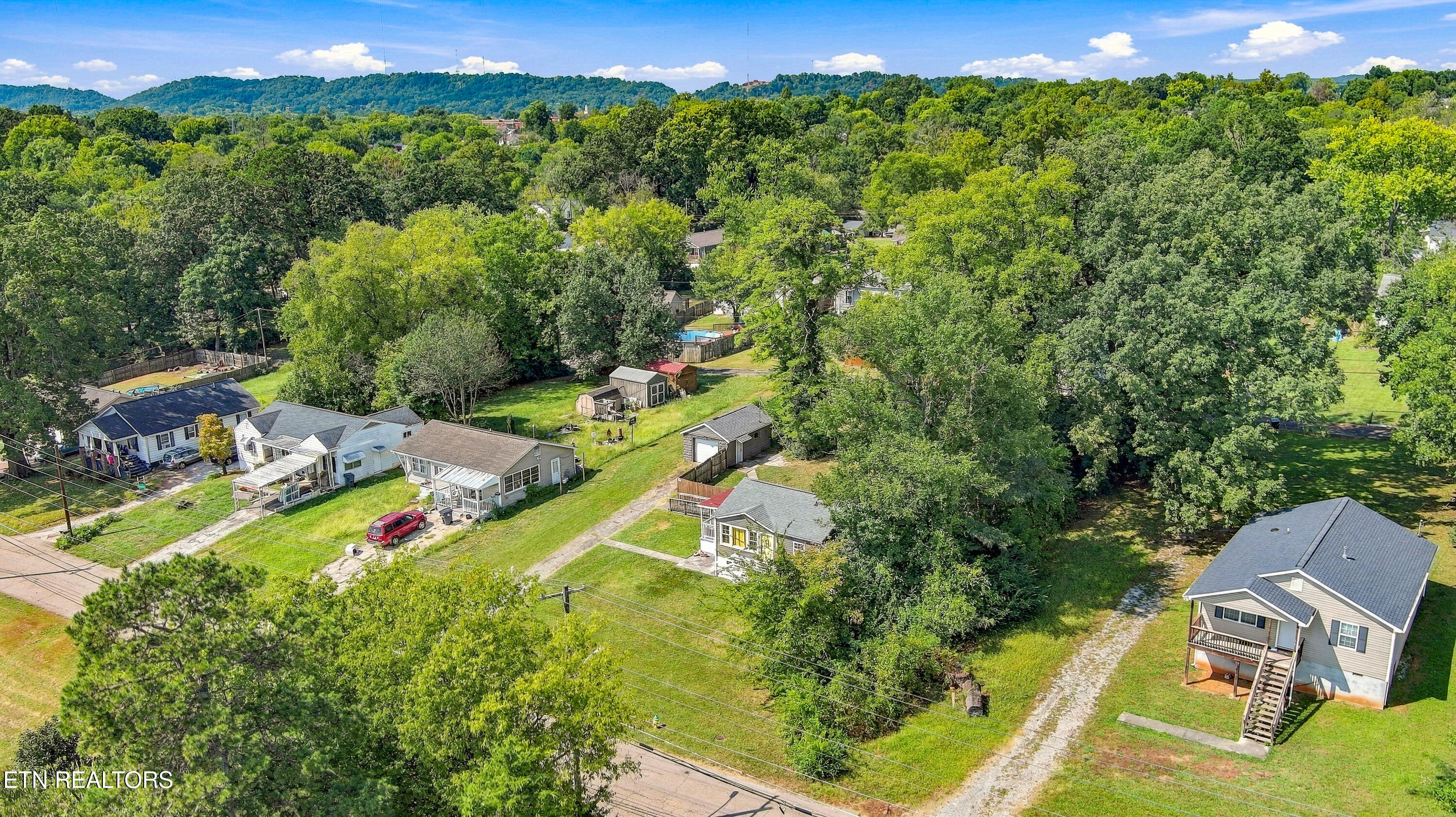 2639 Cecil Avenue Knoxville TN 37917
