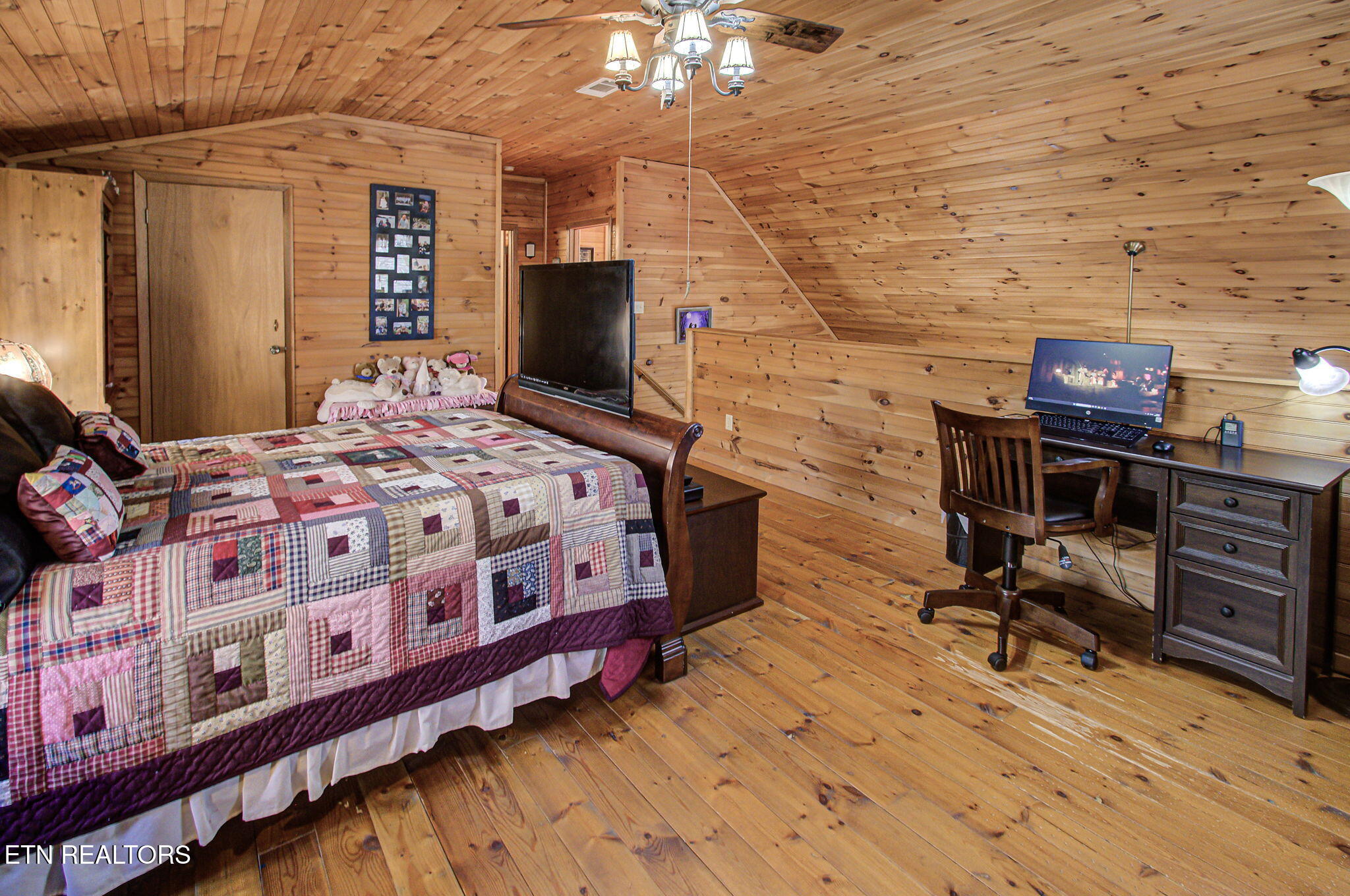 4917 Latta Way Gatlinburg TN 37738