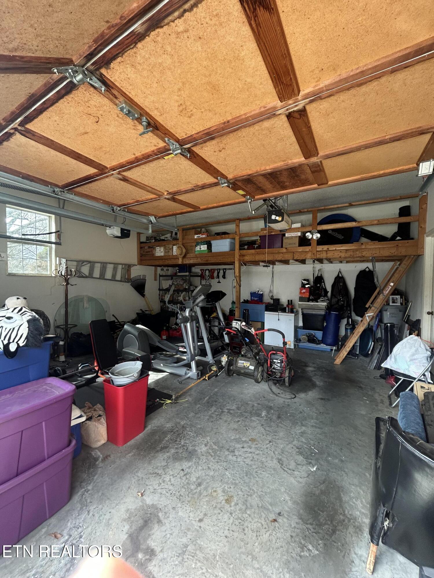 108 Tempura Drive Oak Ridge TN 37830