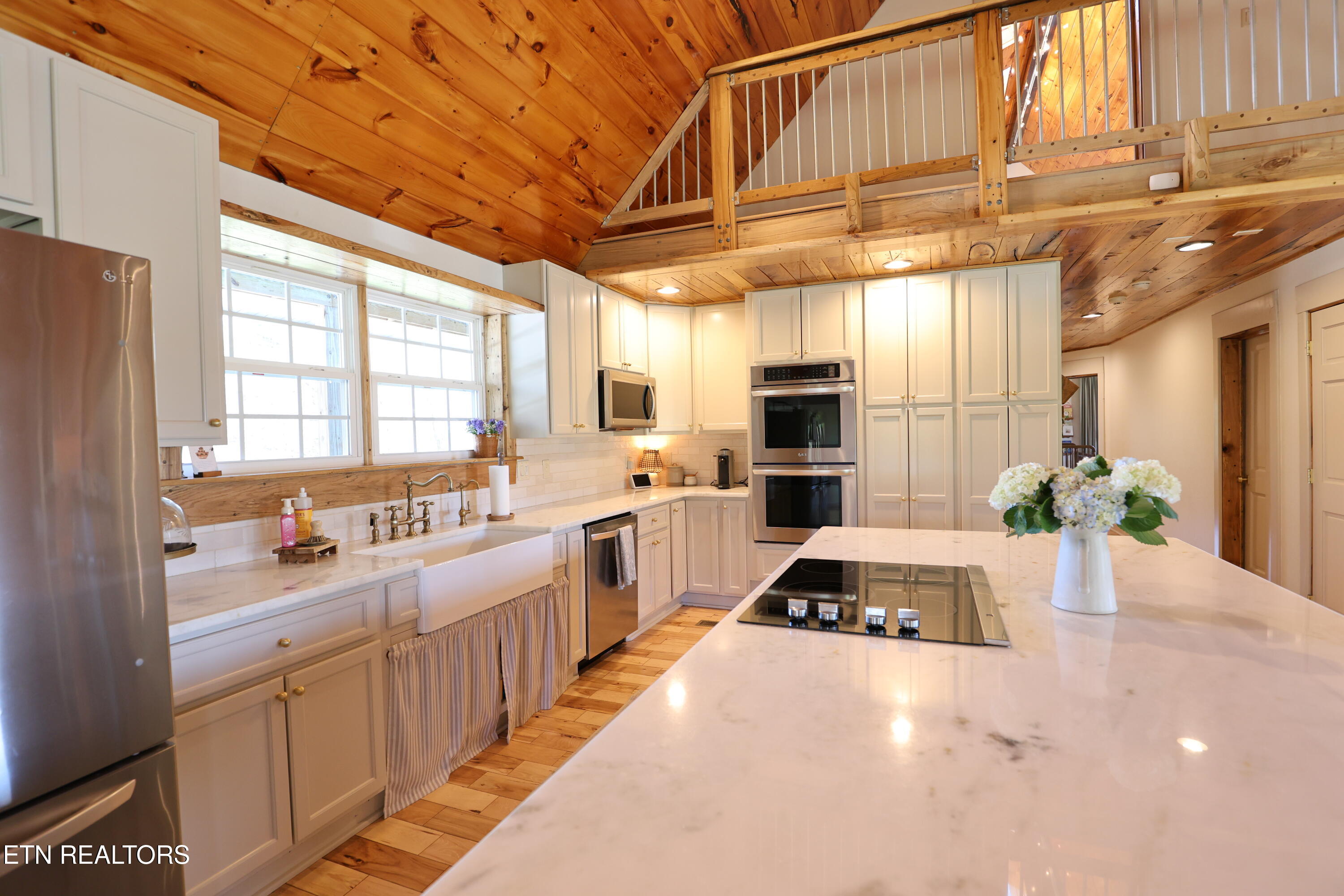 2829 Spruce Hill Road Louisville TN 37777