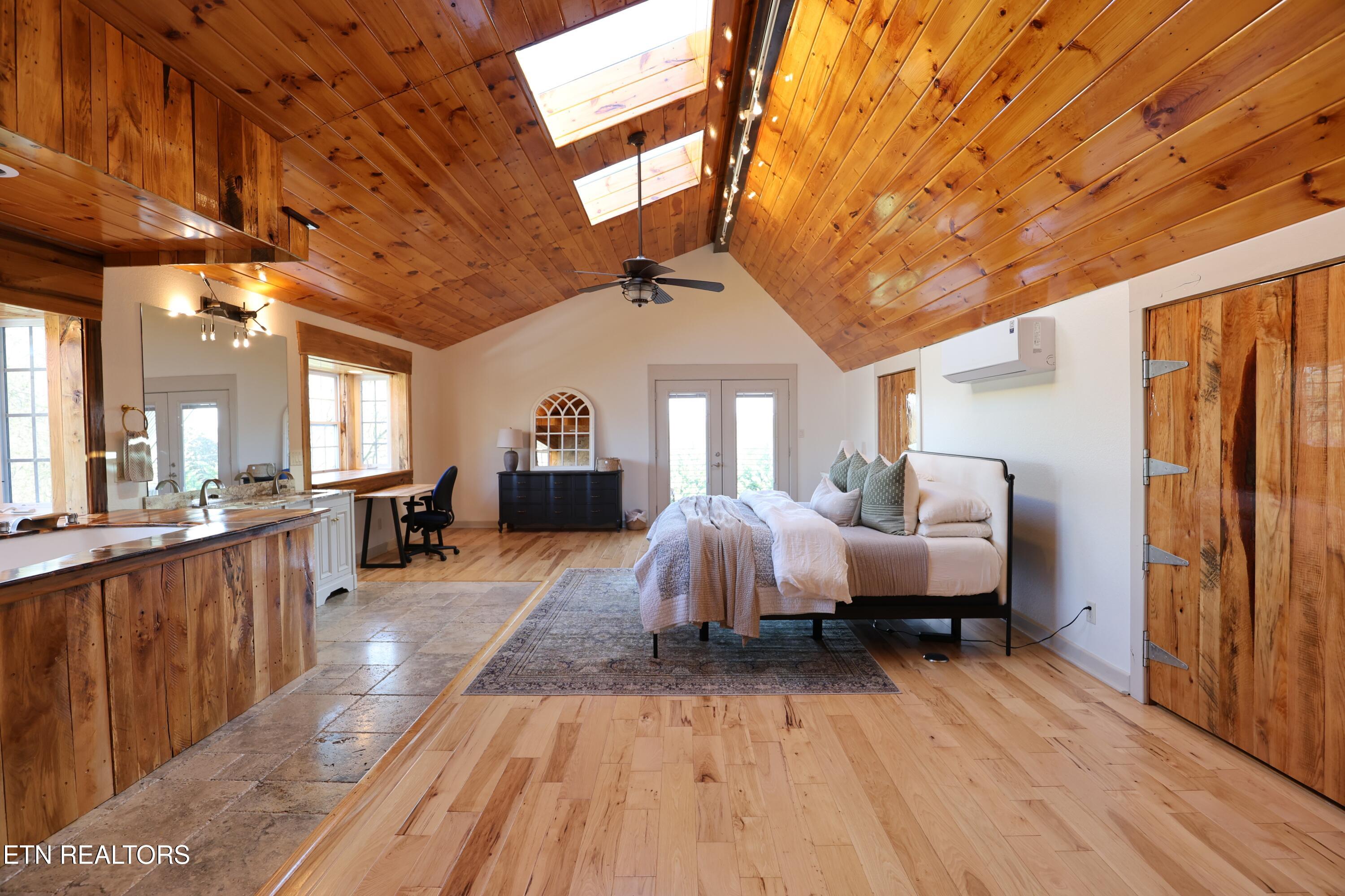 2829 Spruce Hill Road Louisville TN 37777
