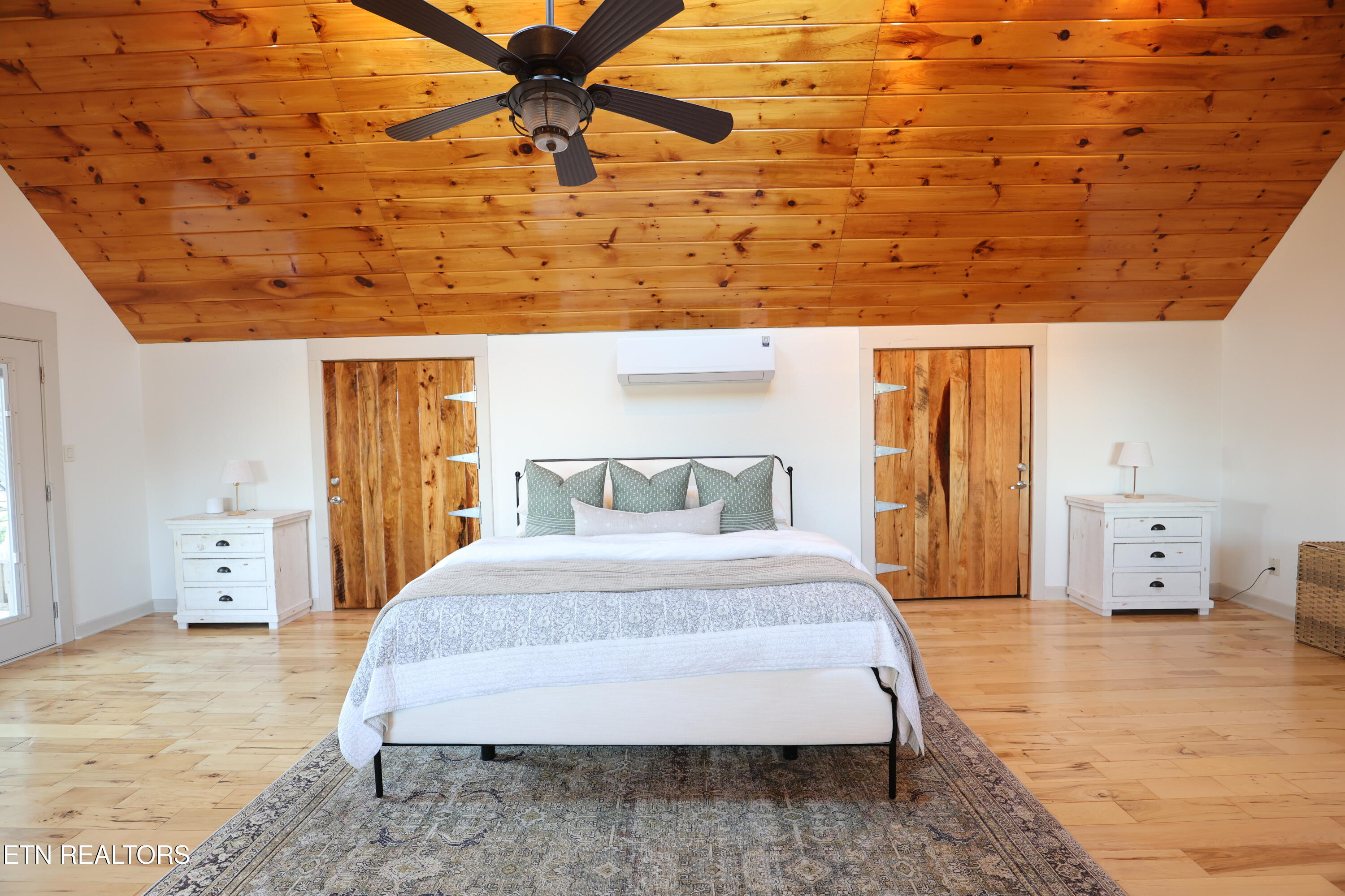 2829 Spruce Hill Road Louisville TN 37777