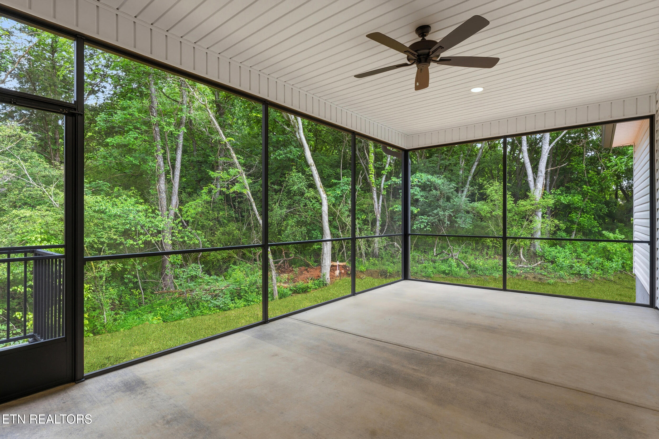 213 Gado Lane Loudon TN 37774