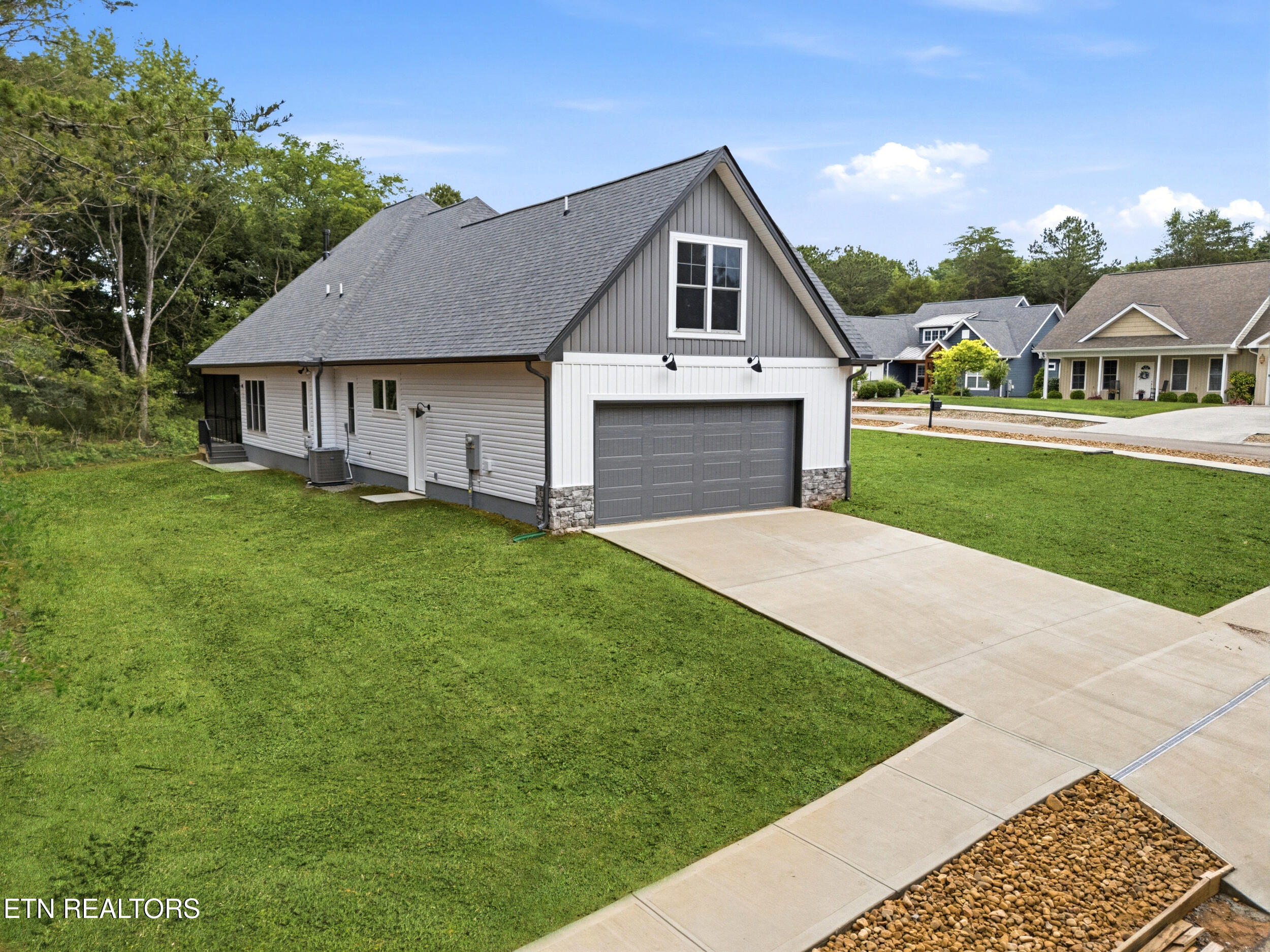 213 Gado Lane Loudon TN 37774