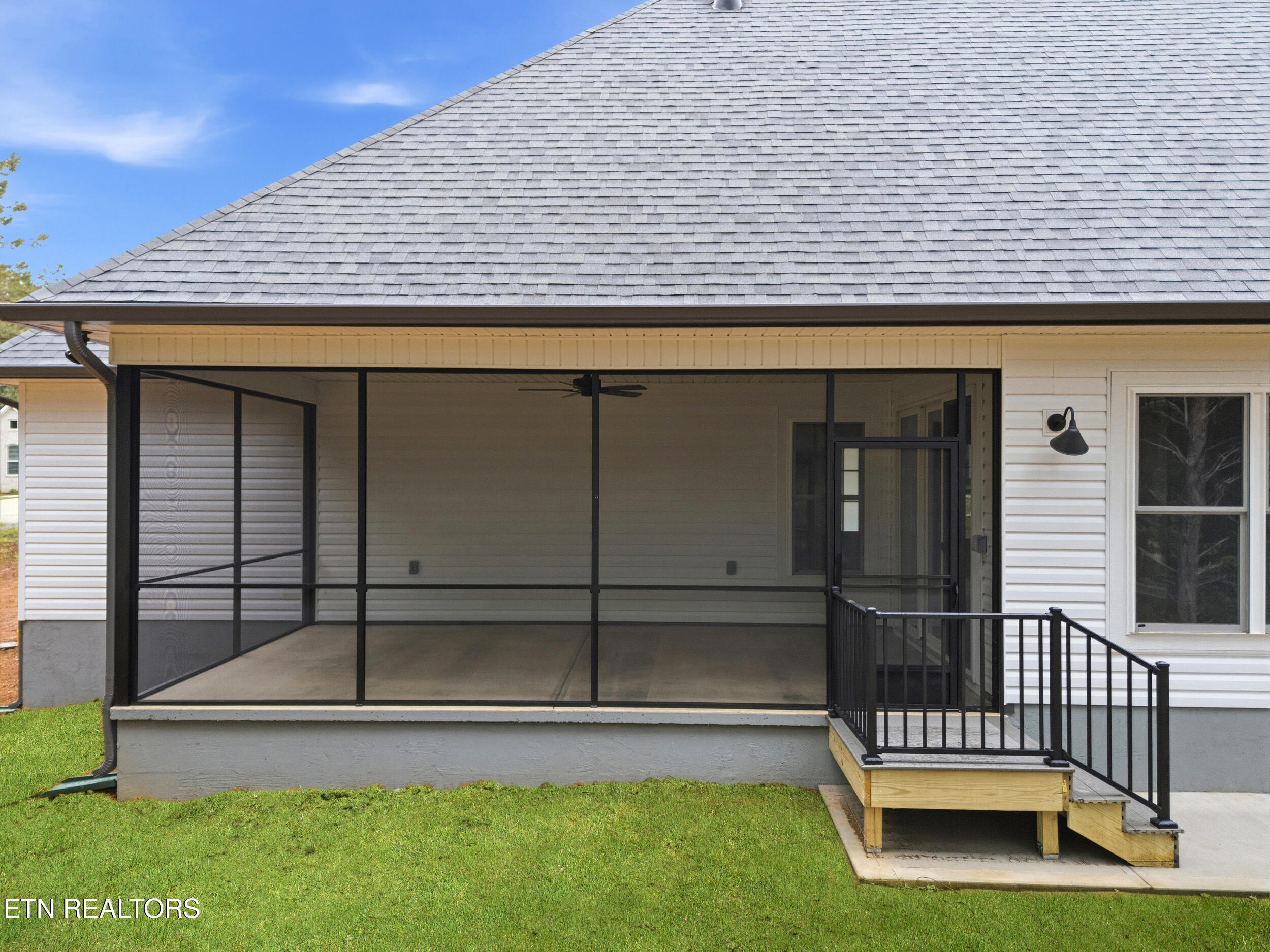 213 Gado Lane Loudon TN 37774