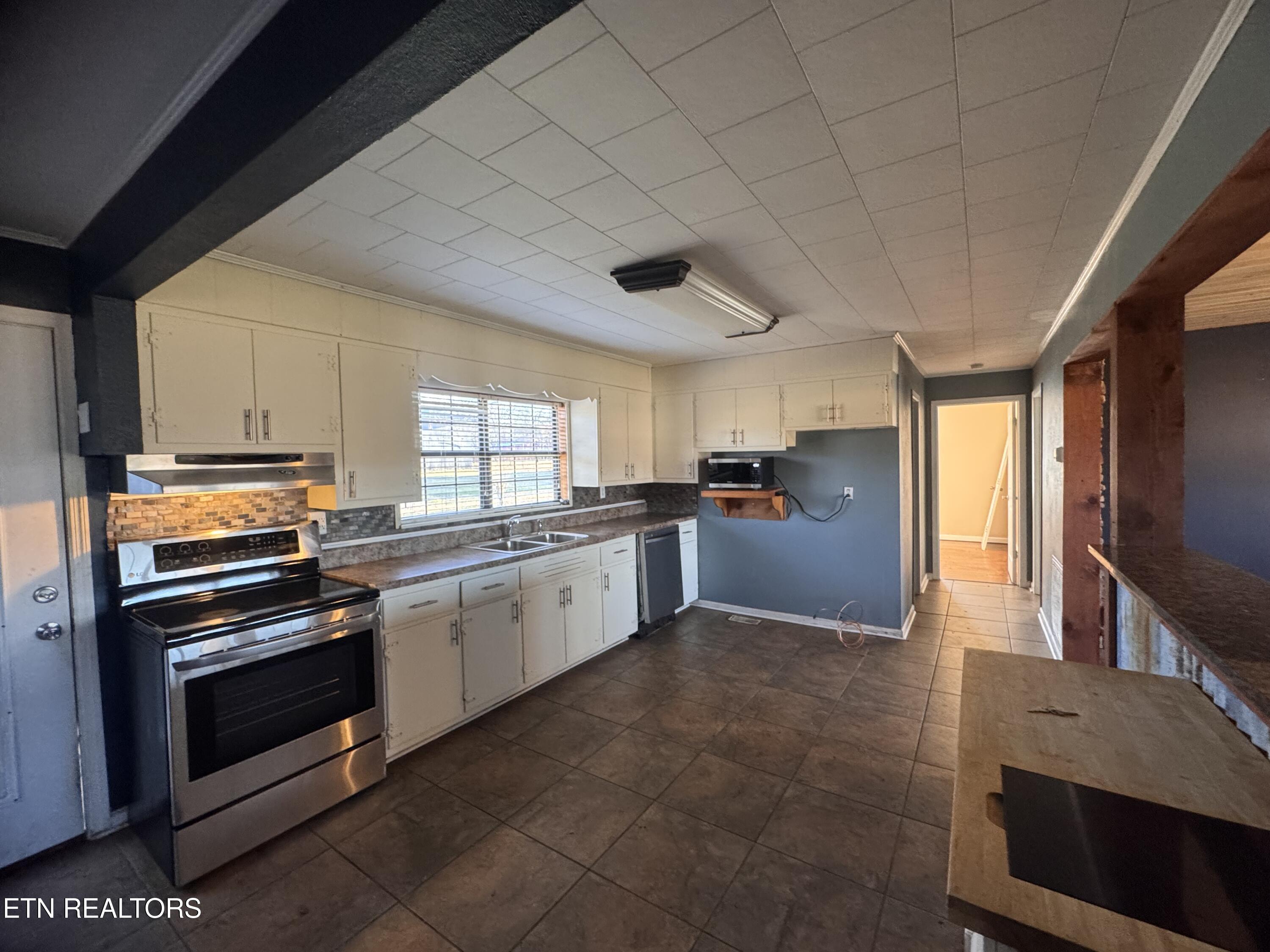 170 Dotson Road Greenback TN 37742