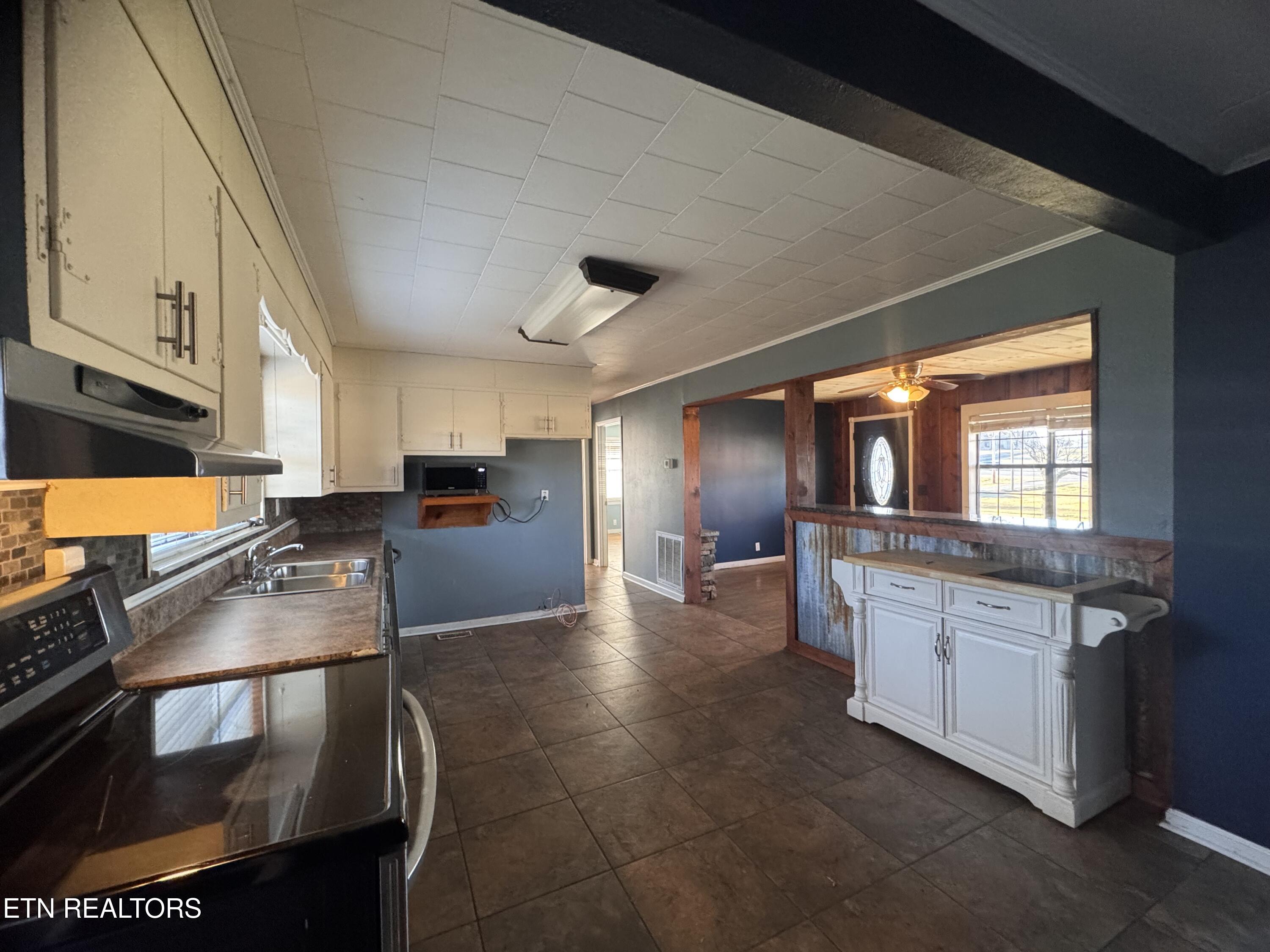 170 Dotson Road Greenback TN 37742