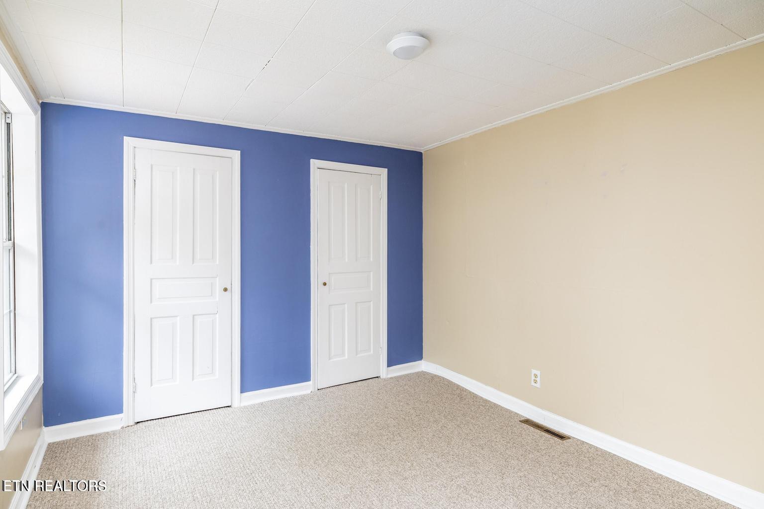 409 W 5th Avenue Lenoir City TN 37771