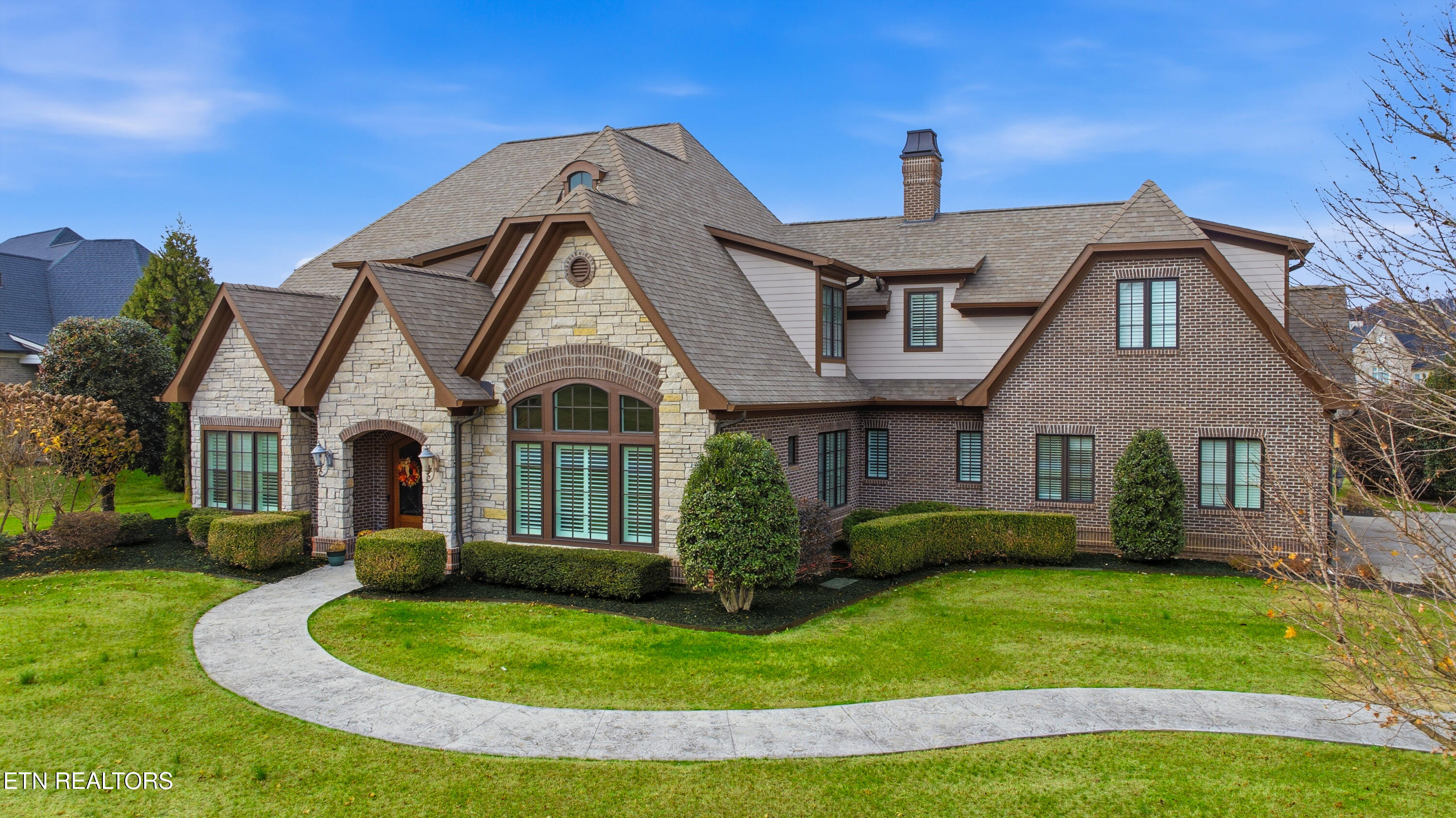 3713 Edgewater Way Louisville TN 37777