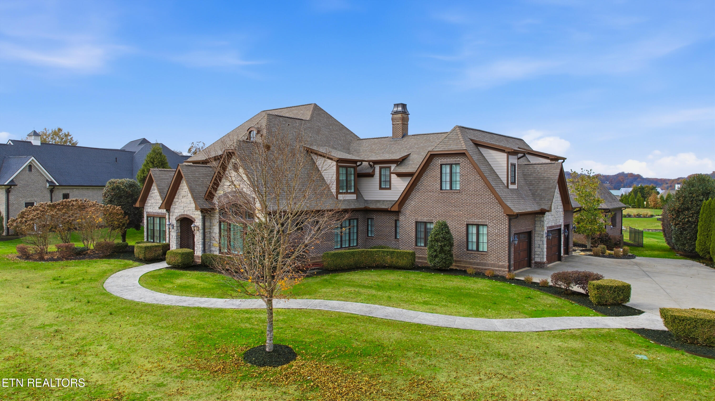 3713 Edgewater Way Louisville TN 37777