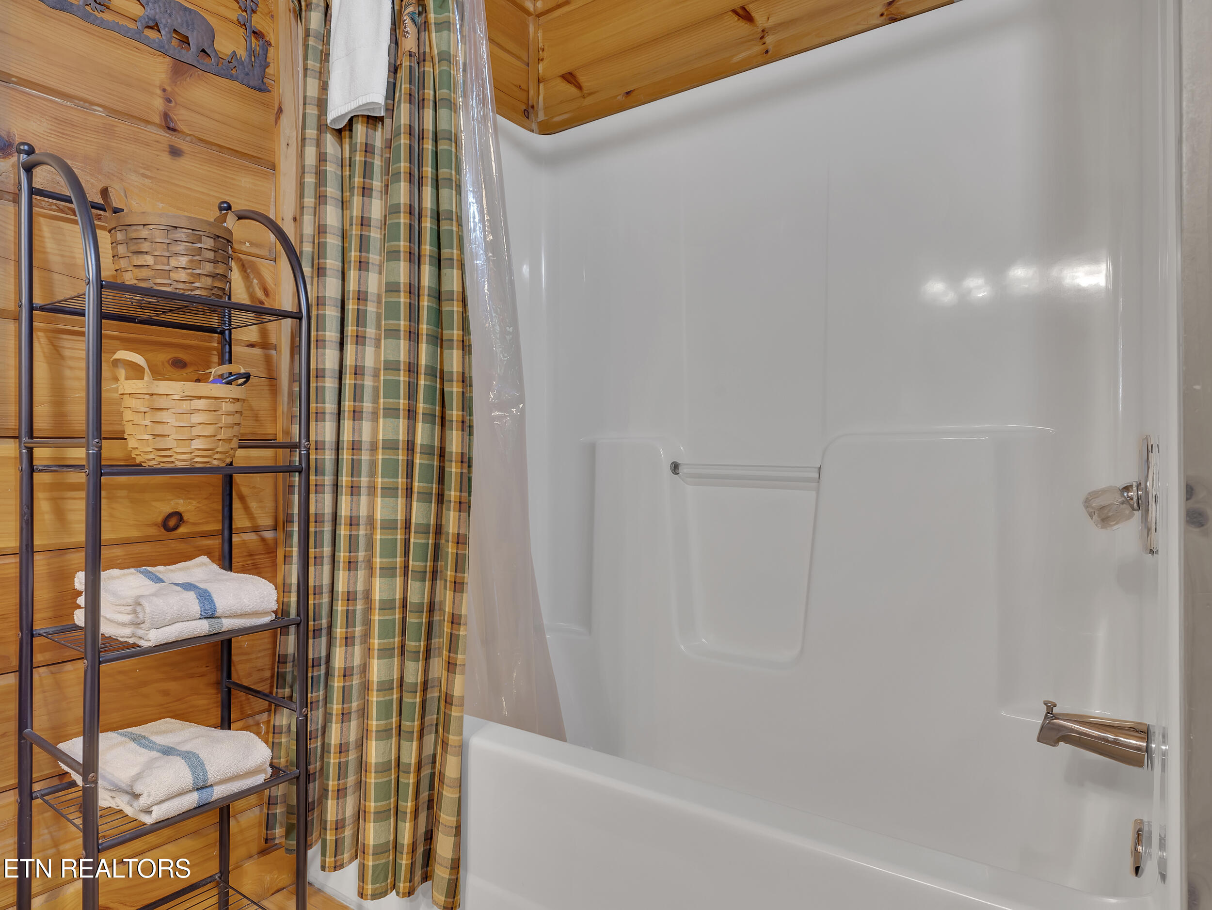 1906 Buckeye View Way Sevierville TN 37876