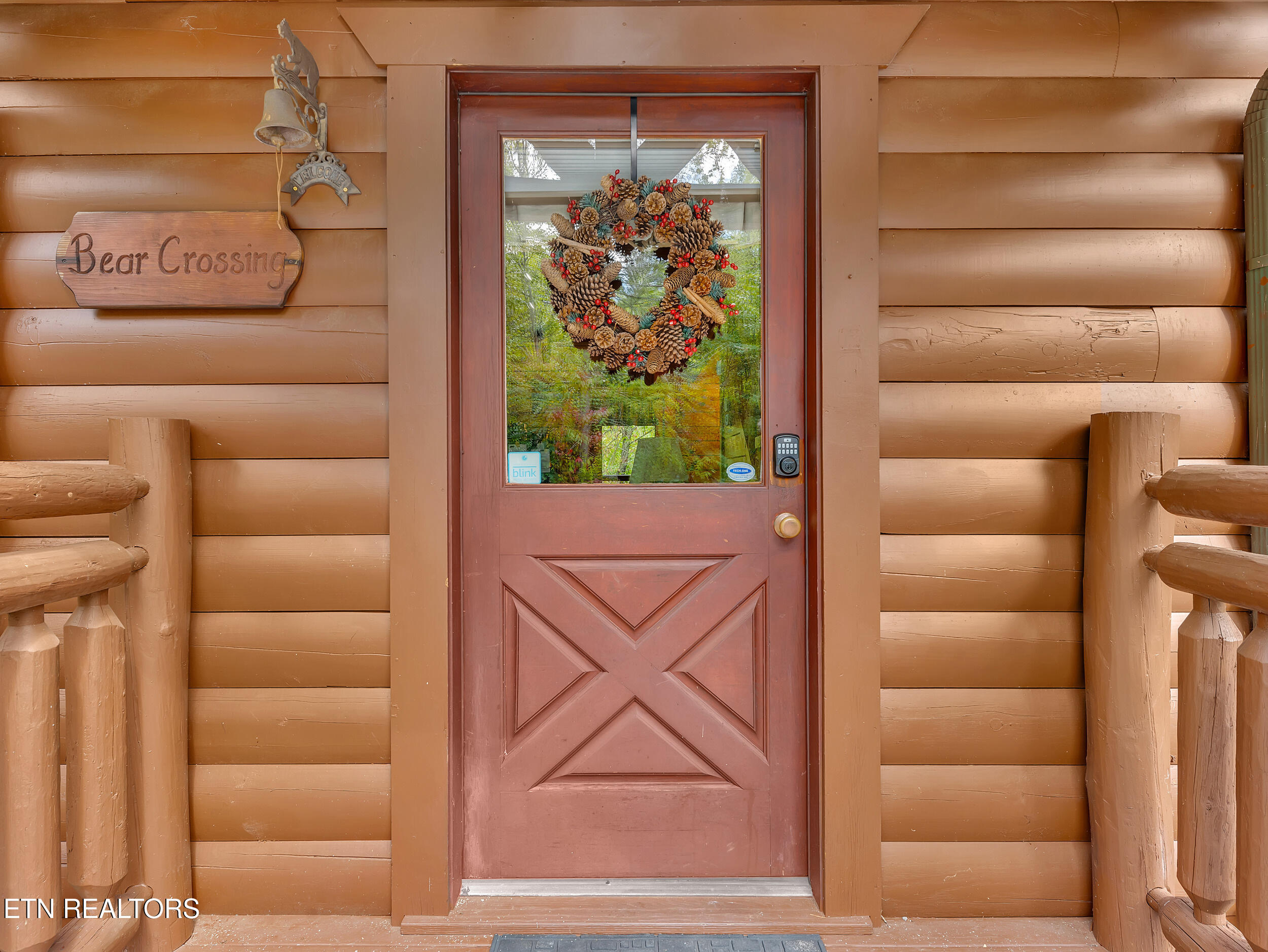 1906 Buckeye View Way Sevierville TN 37876