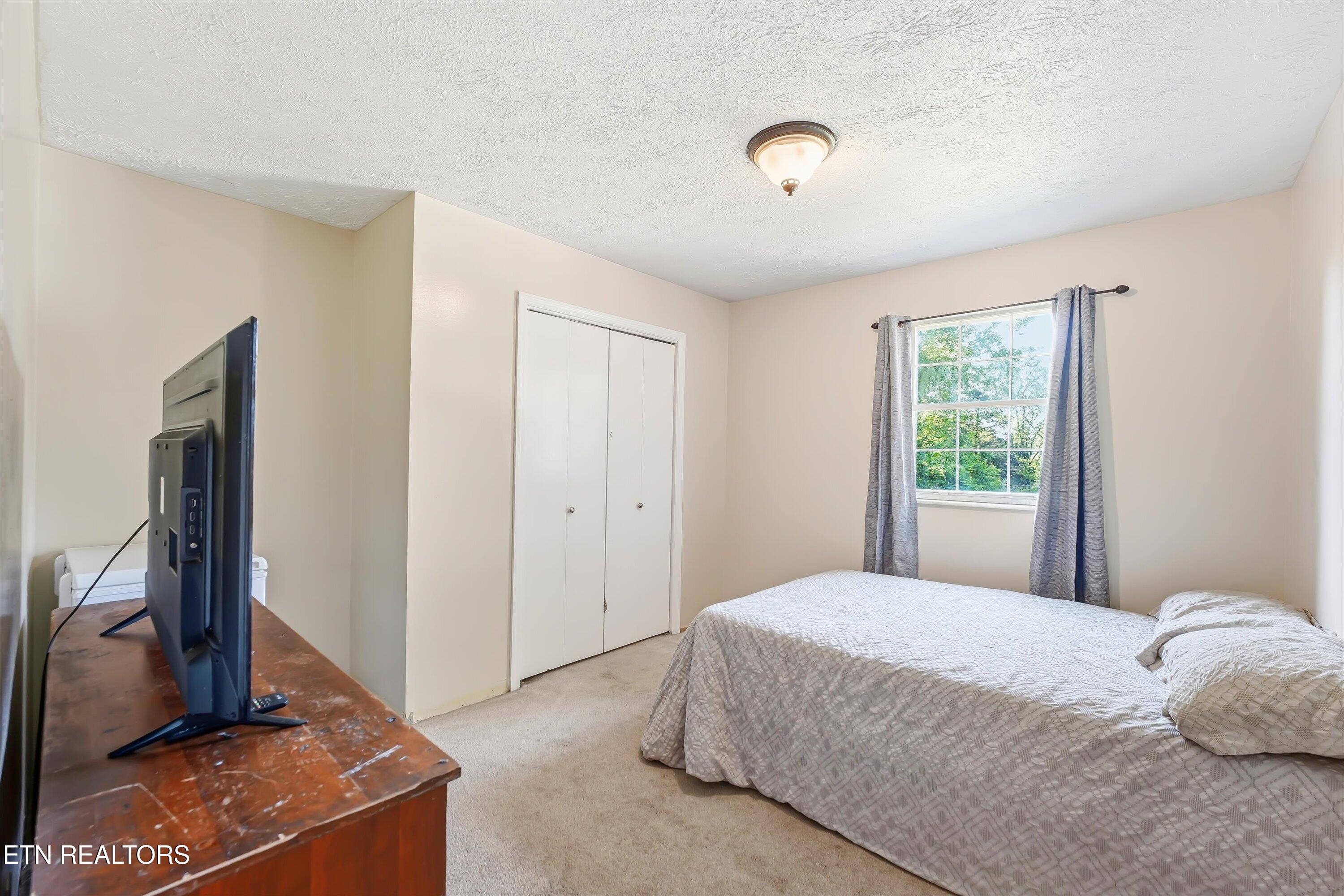 379 Wells Road Powell TN 37849