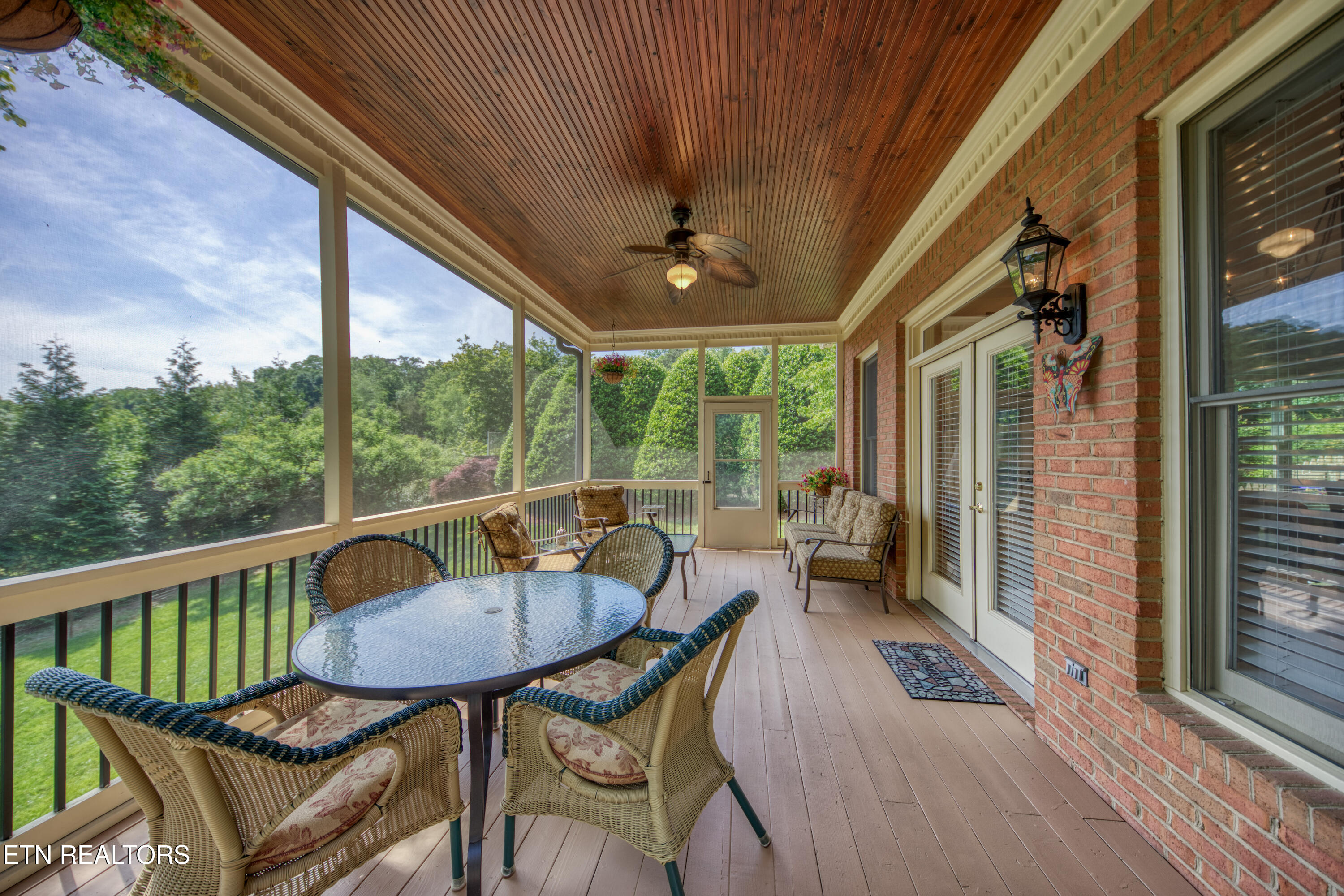 1946 River Sound Drive Knoxville TN 37922