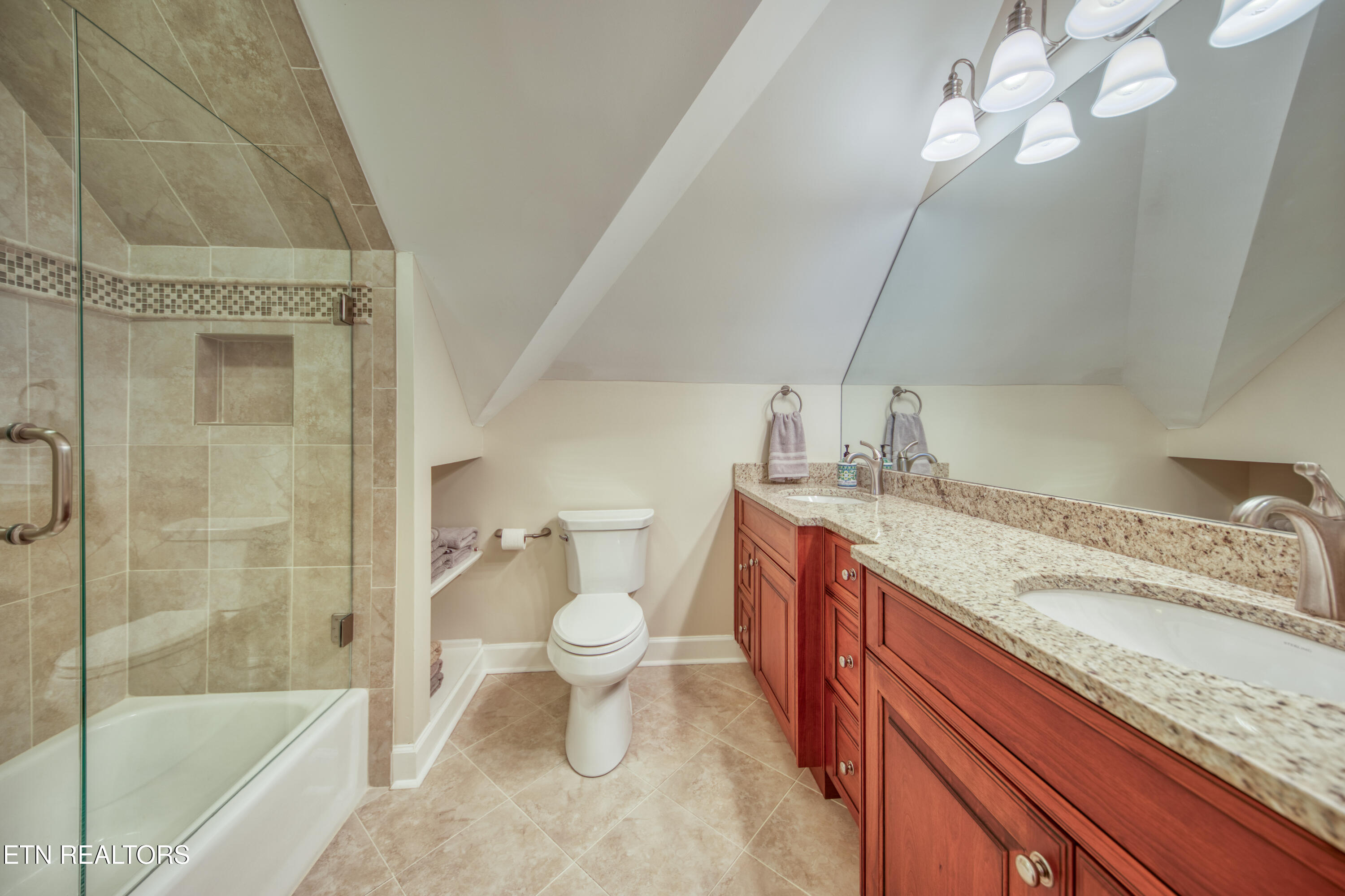 1946 River Sound Drive Knoxville TN 37922