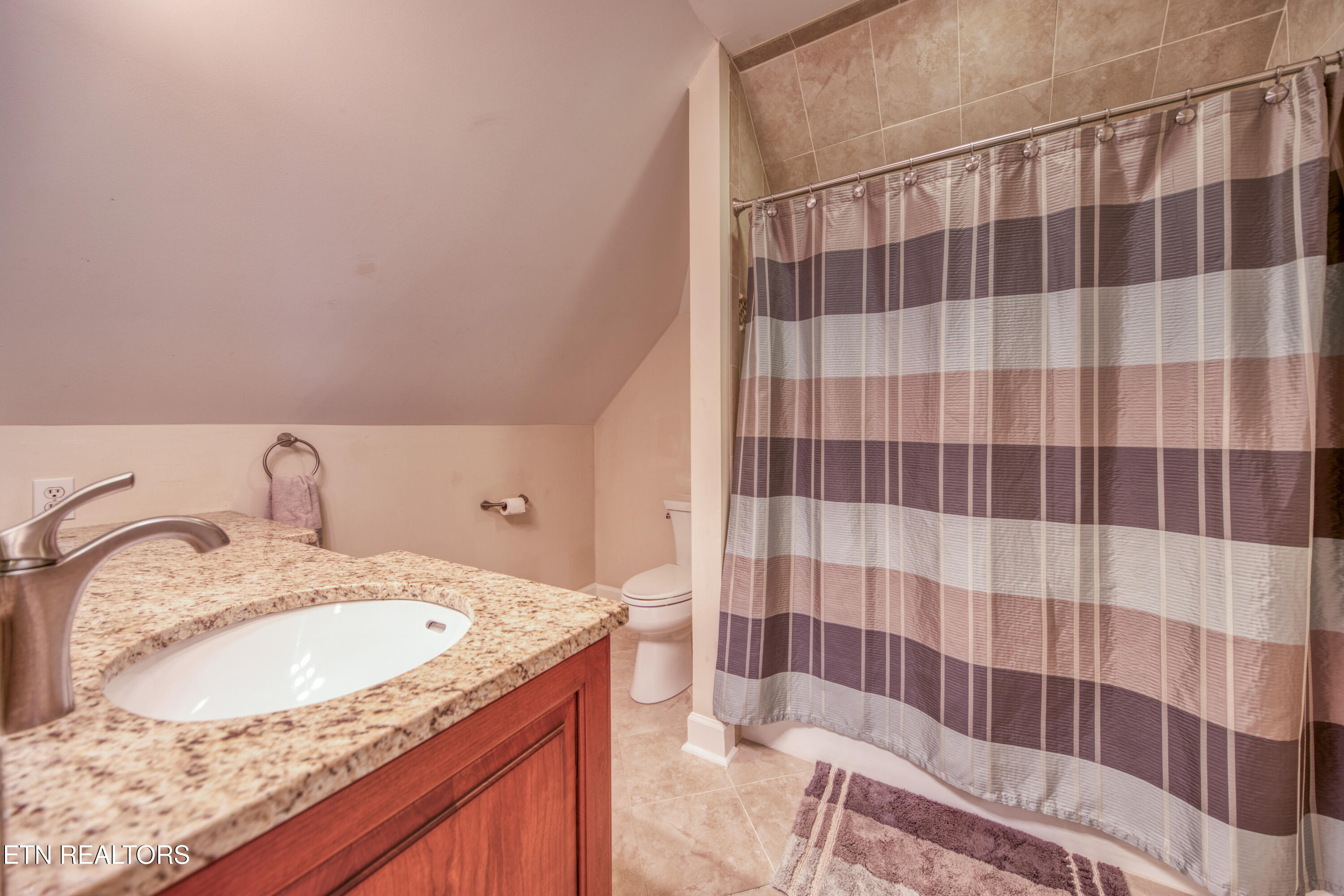 1946 River Sound Drive Knoxville TN 37922
