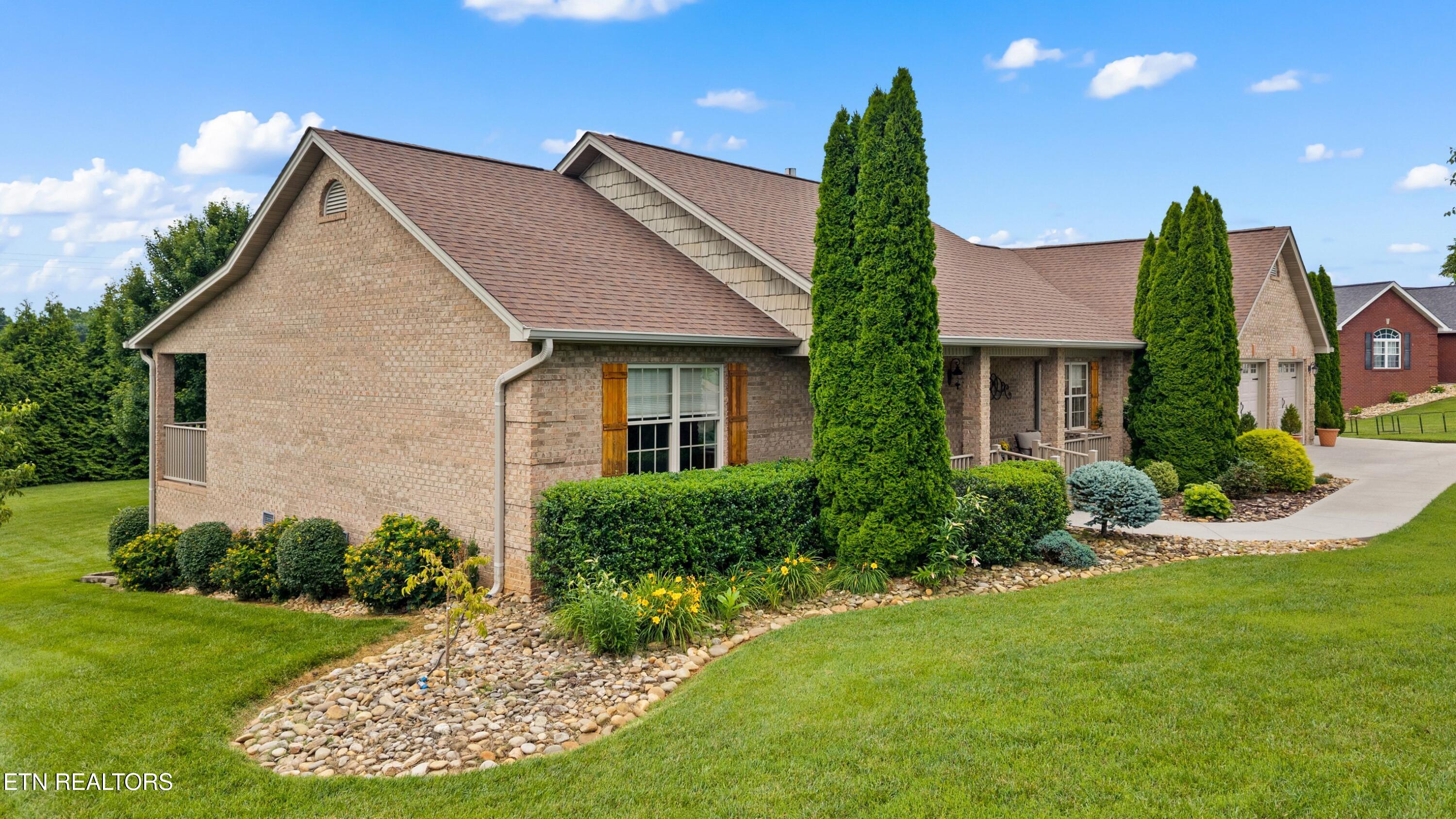 1040 Southwind Circle Dandridge TN 37725