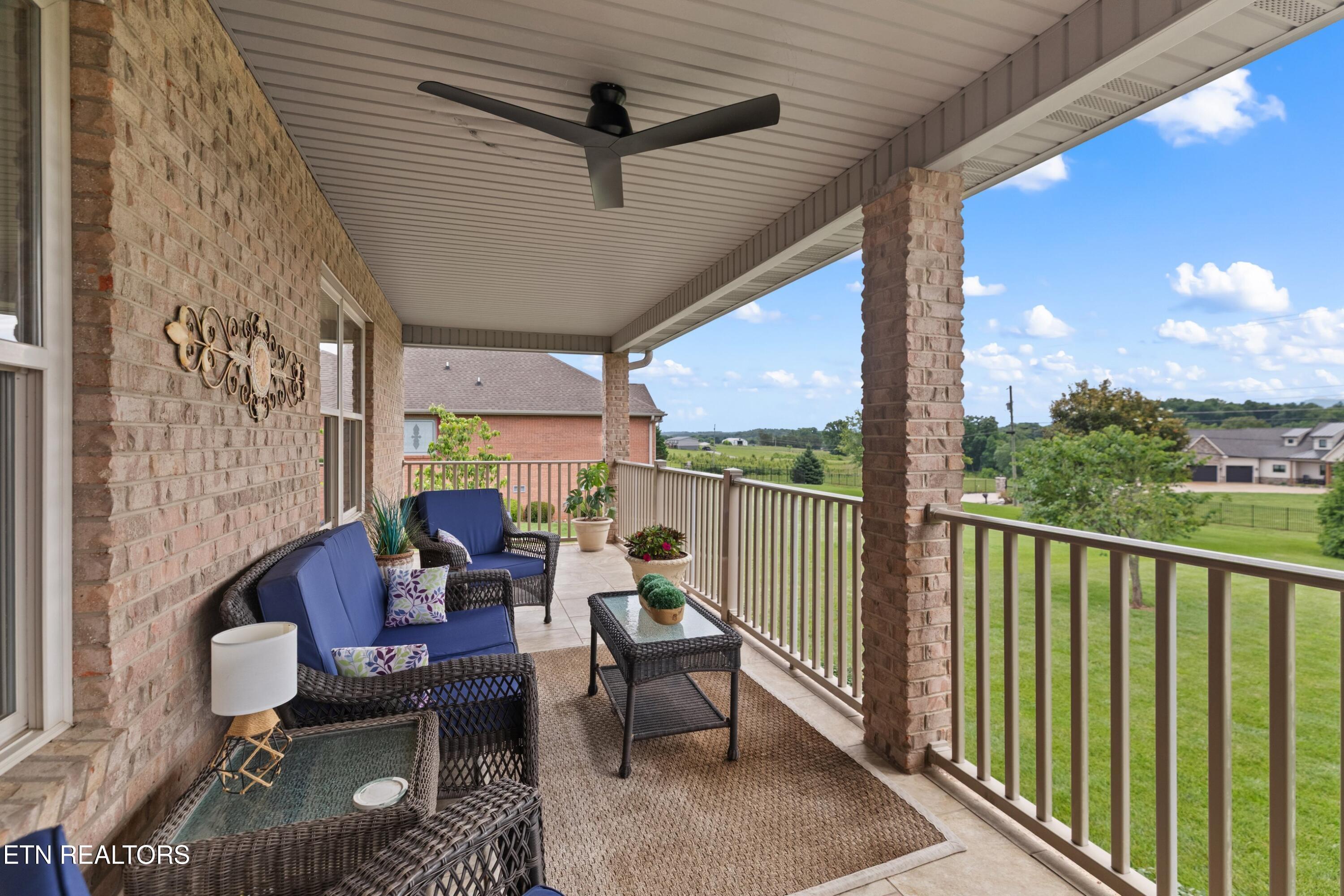 1040 Southwind Circle Dandridge TN 37725