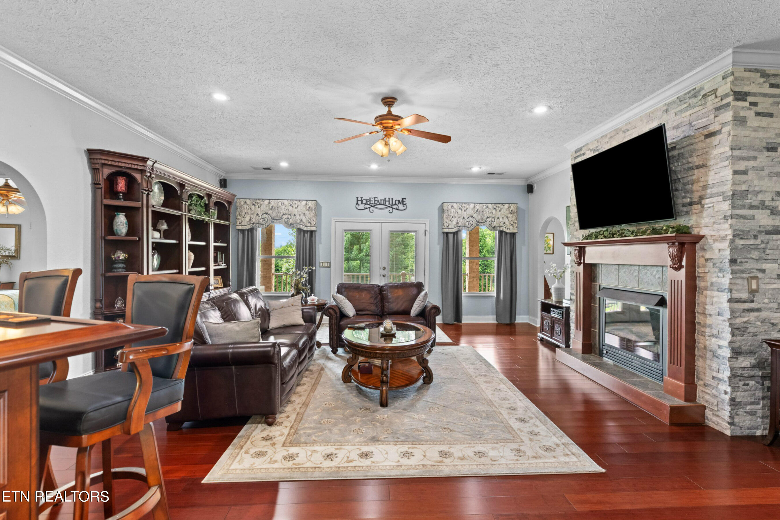 1040 Southwind Circle Dandridge TN 37725
