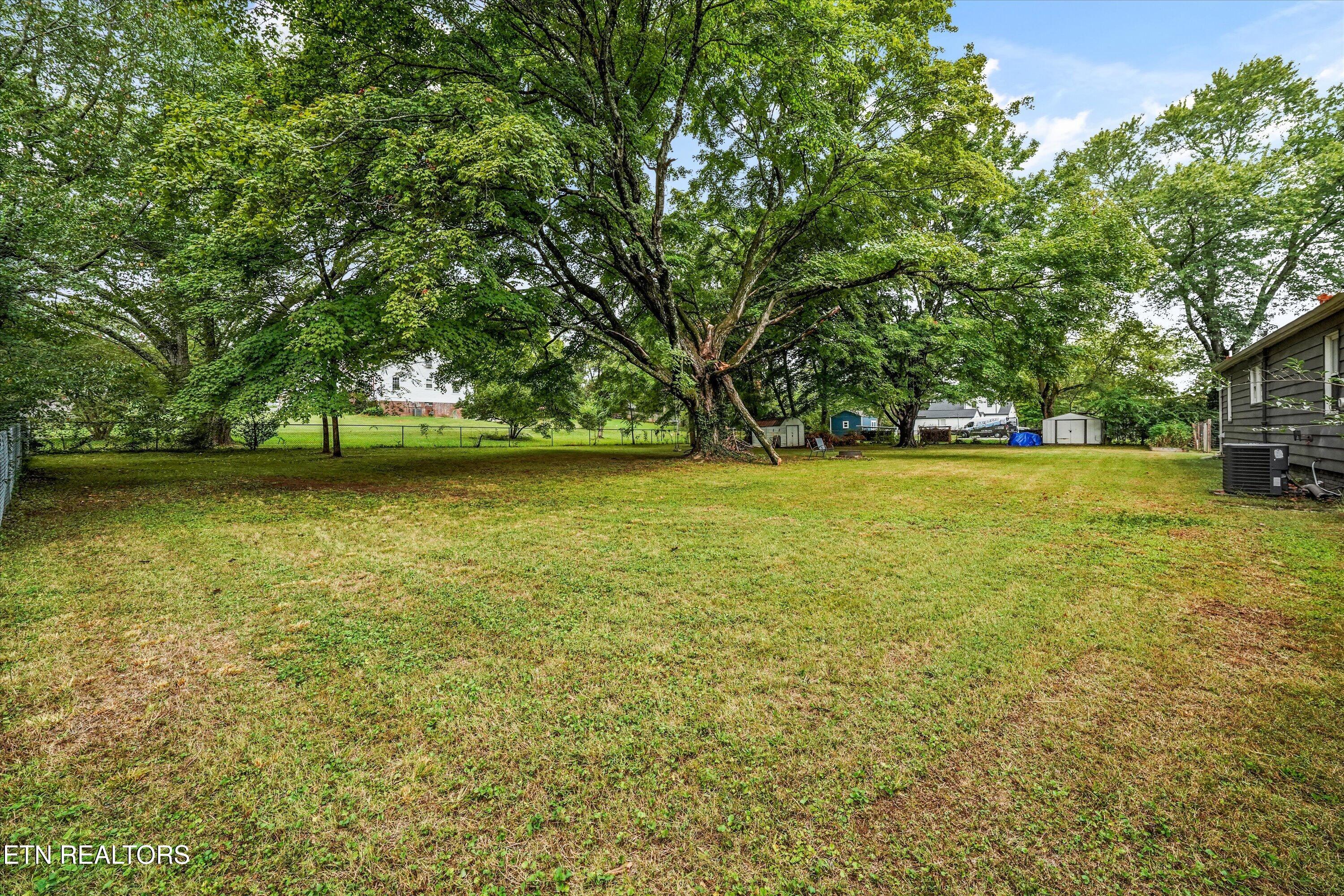 5704 Woodale Drive Knoxville TN 37912