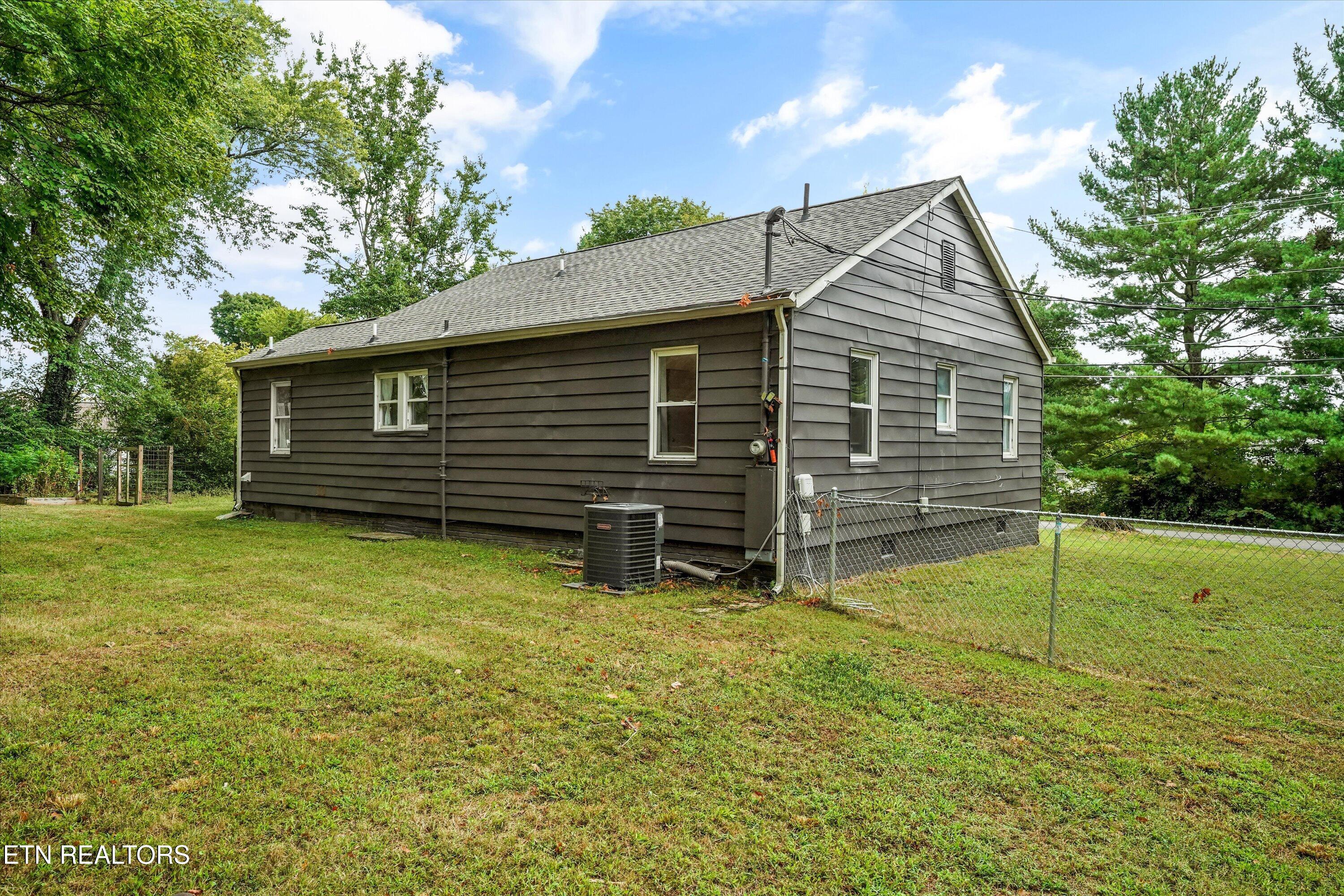 5704 Woodale Drive Knoxville TN 37912