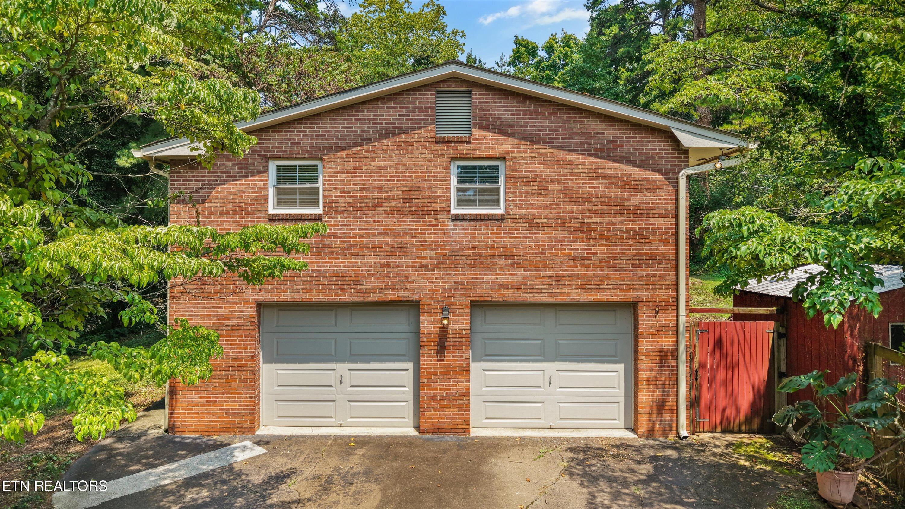 5712 Pinellas Drive Knoxville TN 37919