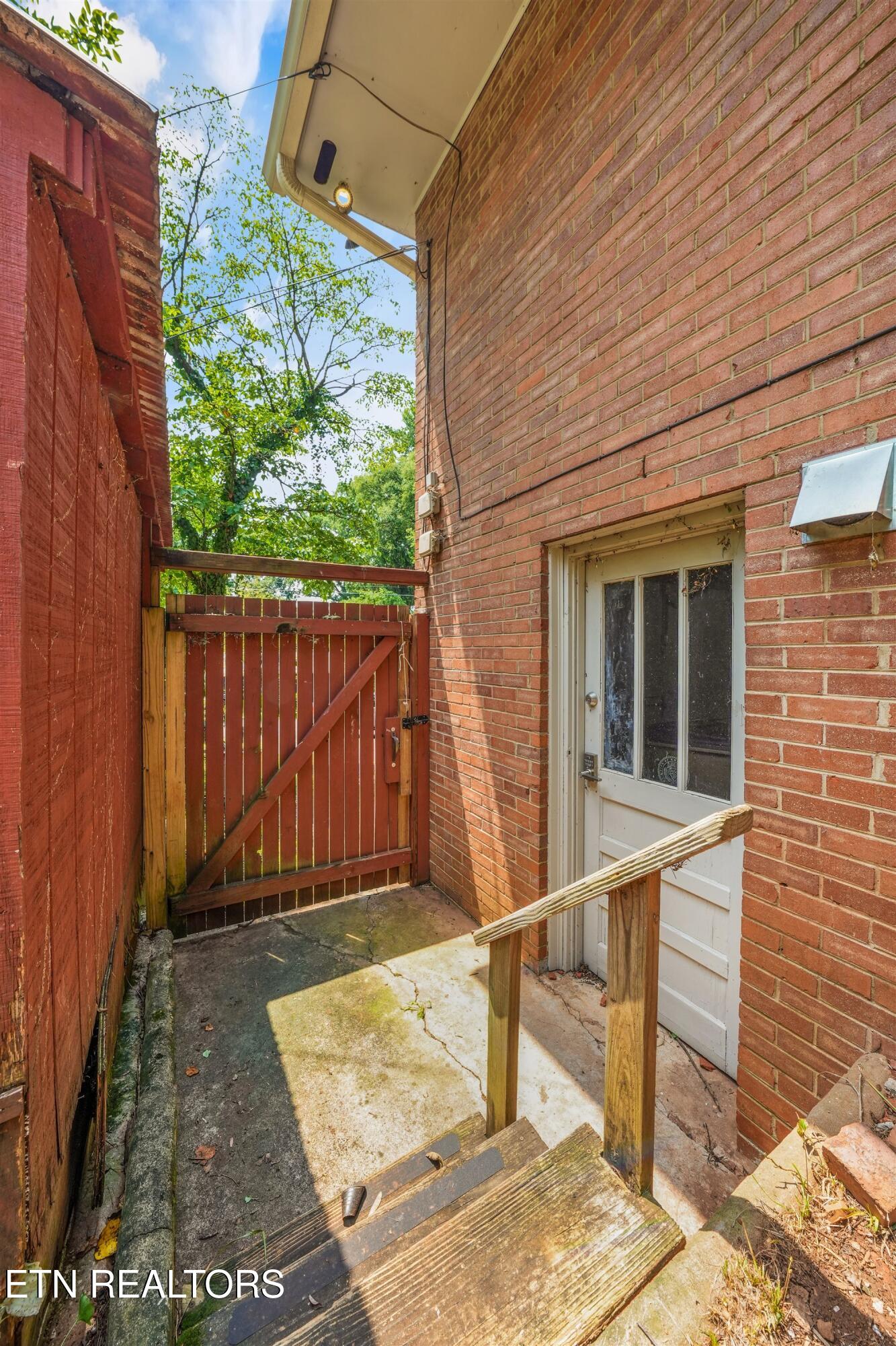 5712 Pinellas Drive Knoxville TN 37919