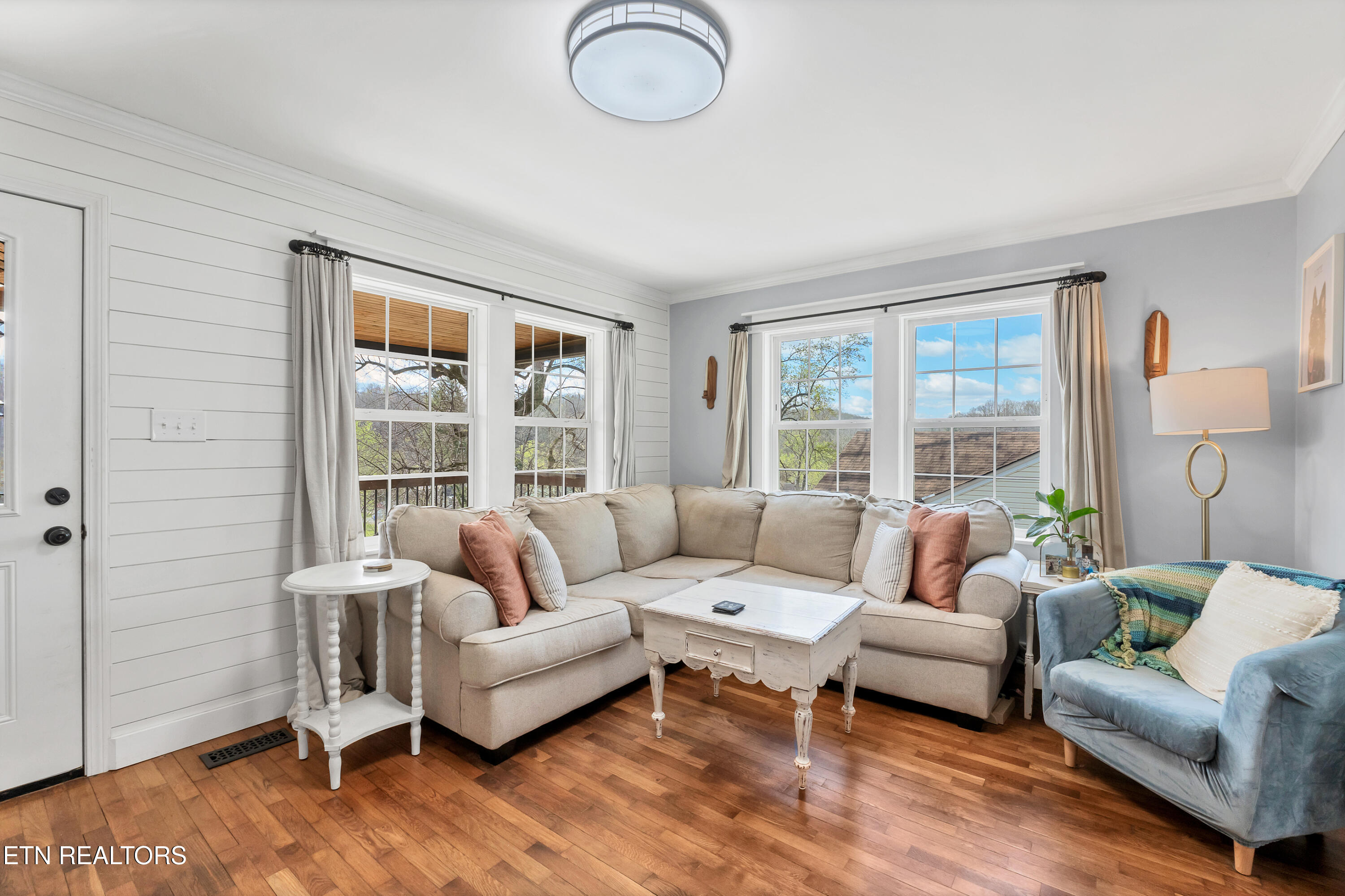 425 Sewanee Street Harriman TN 37748