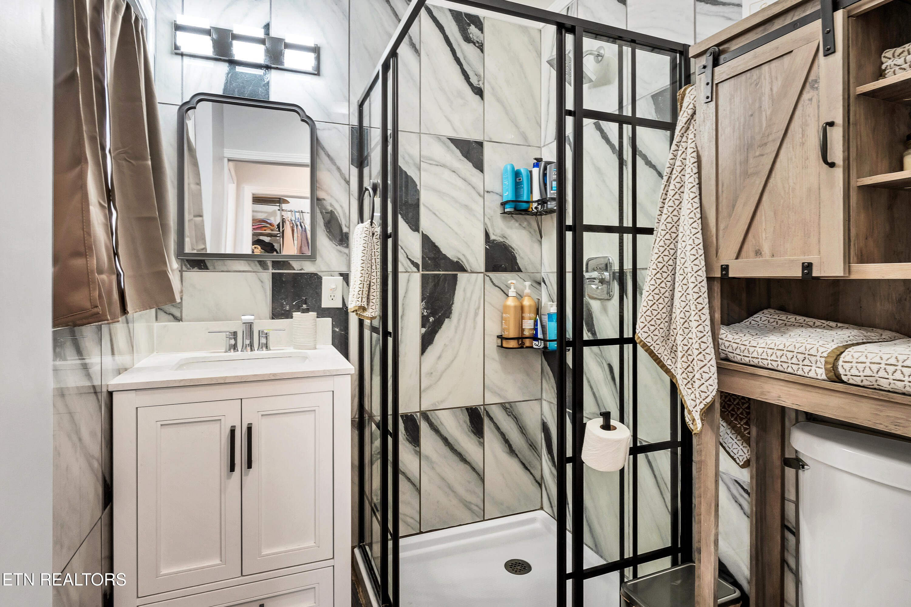 425 Sewanee Street Harriman TN 37748